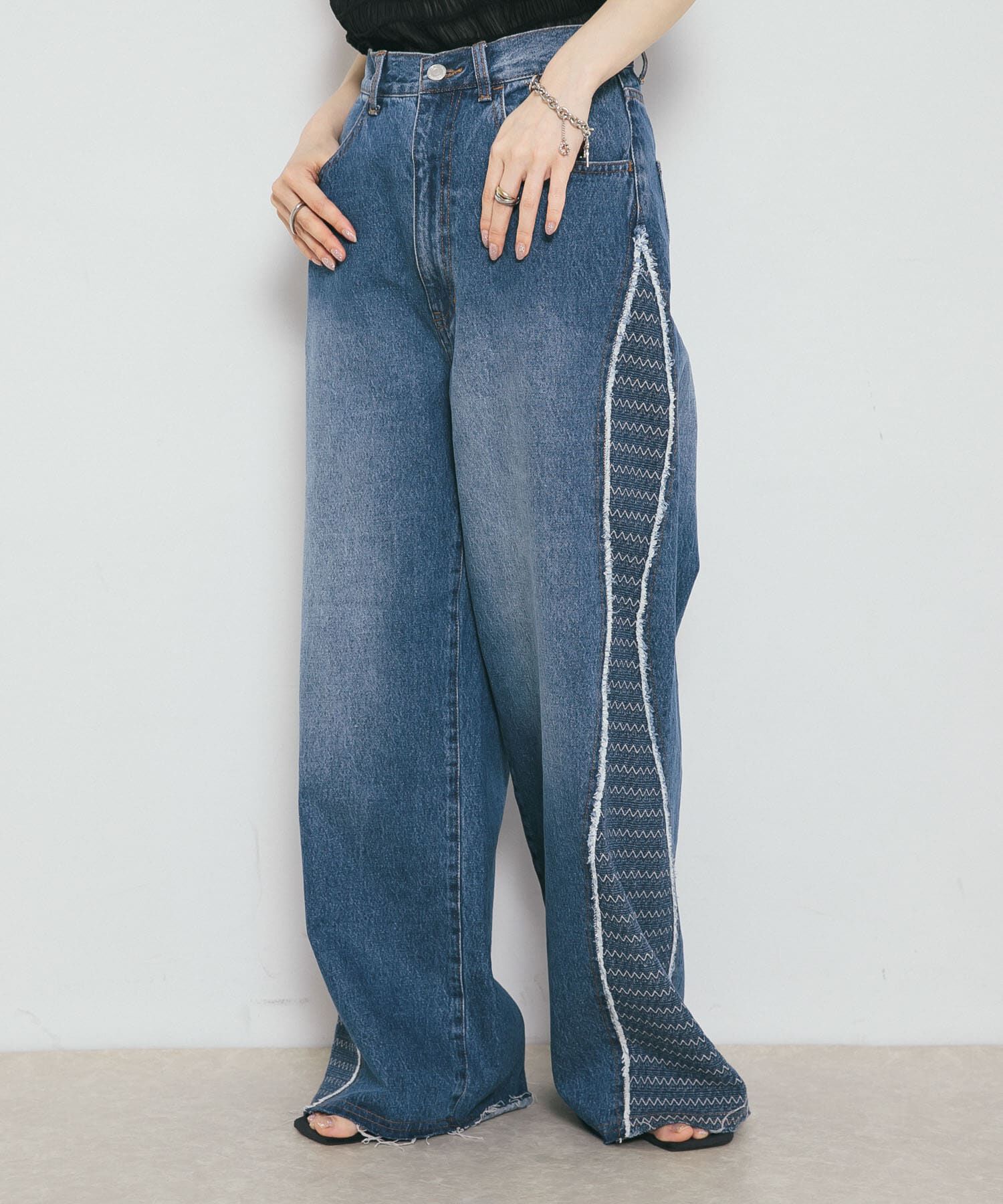  「『2サイズ展開』ジャガードラインデニム」|デニム|