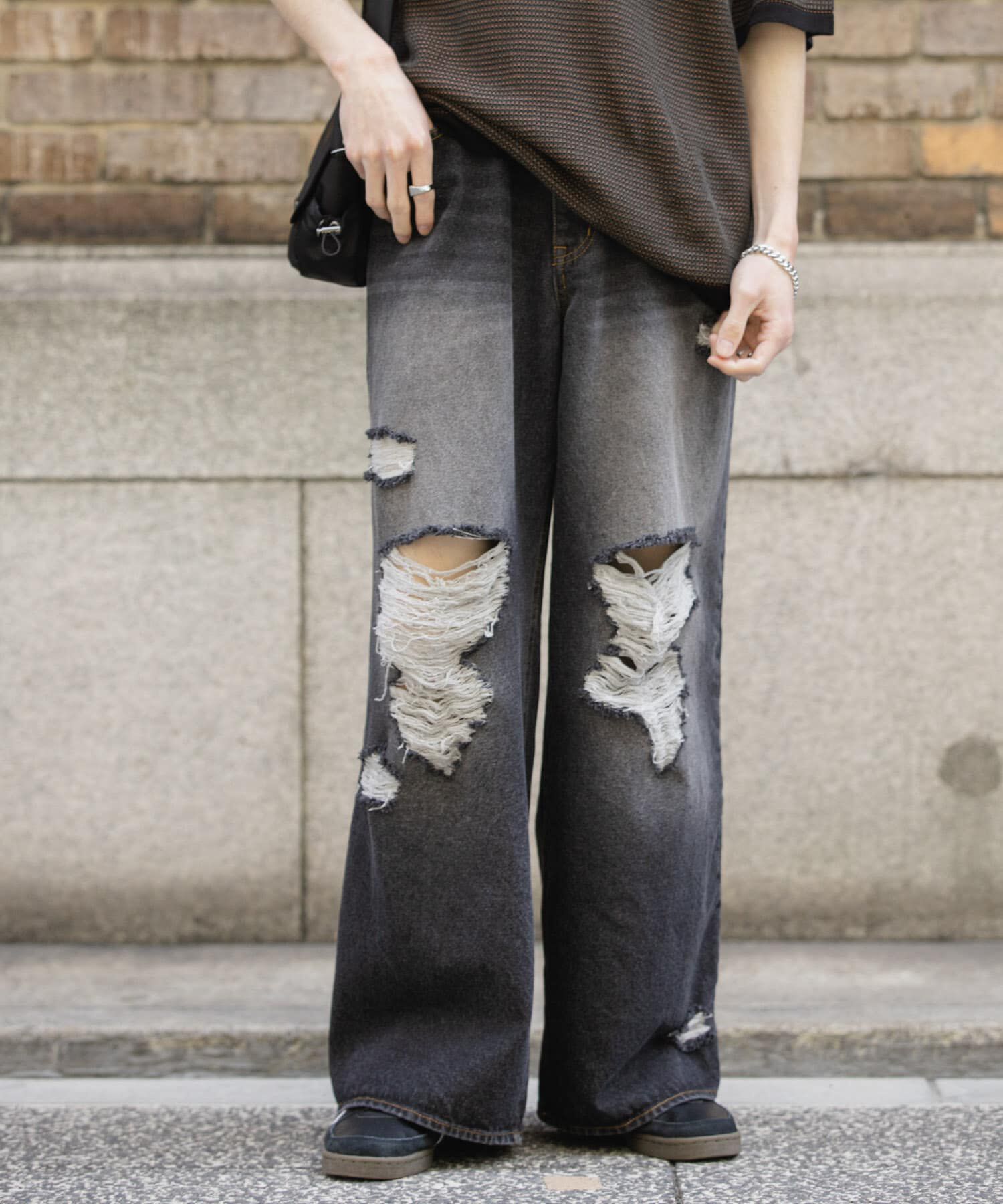 SENSE OF PLACE by URBAN RESEARCH「『ユニセックス』ダメージデニムワイドパンツ」|デニム|