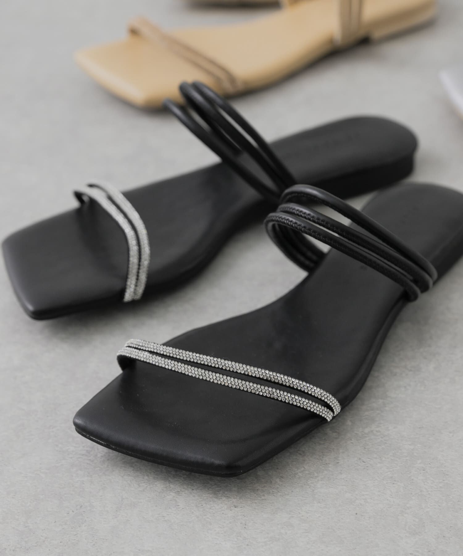 SENSE OF PLACE by URBAN RESEARCH「ラインストーンナローコードサンダル」|サンダル|