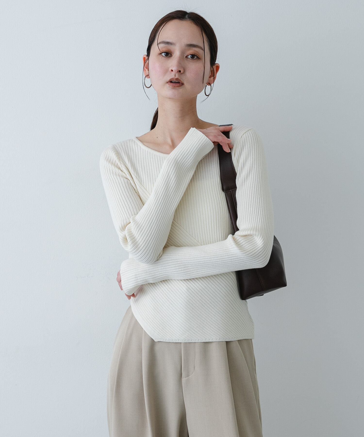 SENSE OF PLACE by URBAN RESEARCH「『洗濯可/防花粉』SKINProofアシメヘムボートネックセーター」|ニット・セーター|