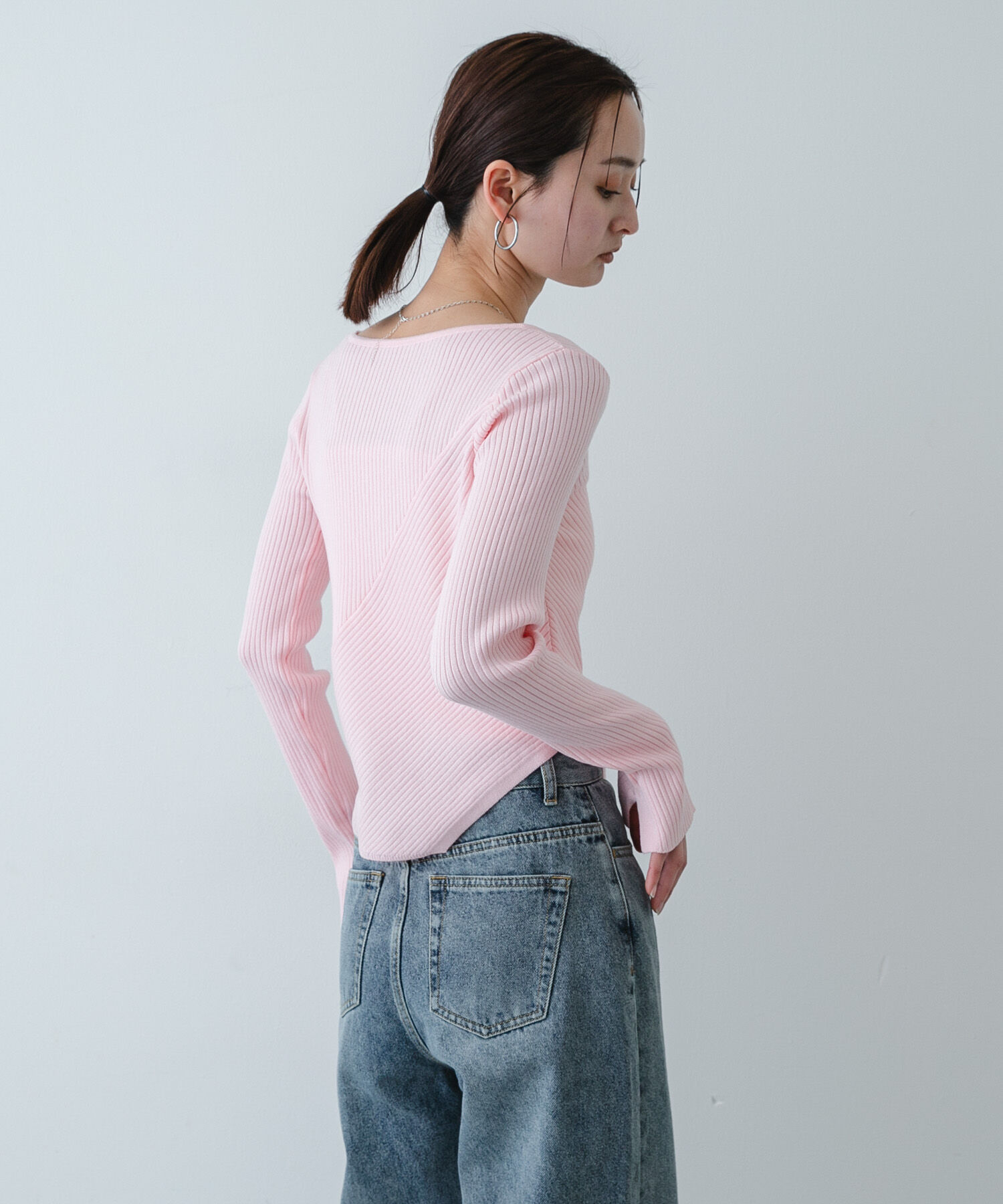 SENSE OF PLACE by URBAN RESEARCH「『洗濯可/防花粉』SKINProofアシメヘムボートネックセーター」|ニット・セーター|