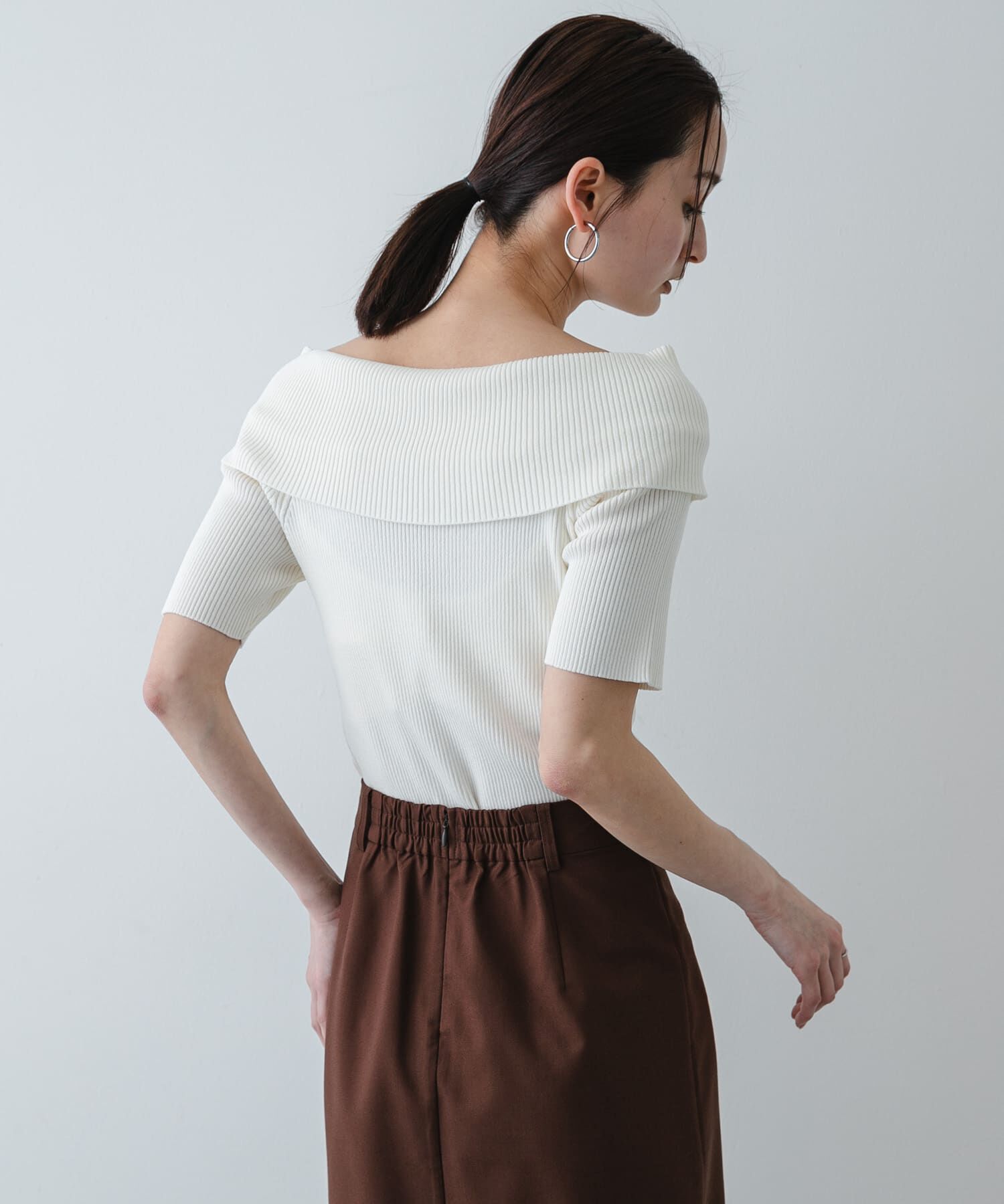 SENSE OF PLACE by URBAN RESEARCH「『洗濯可』メタルボタンオフショルリブセーター」|ニット・セーター|