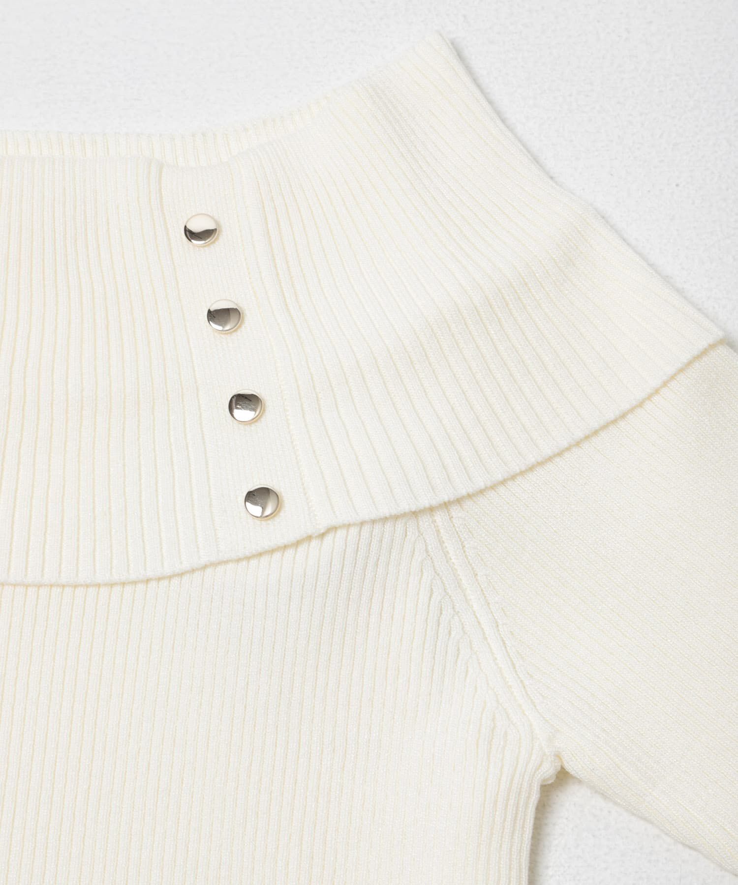 SENSE OF PLACE by URBAN RESEARCH「『洗濯可』メタルボタンオフショルリブセーター」|ニット・セーター|