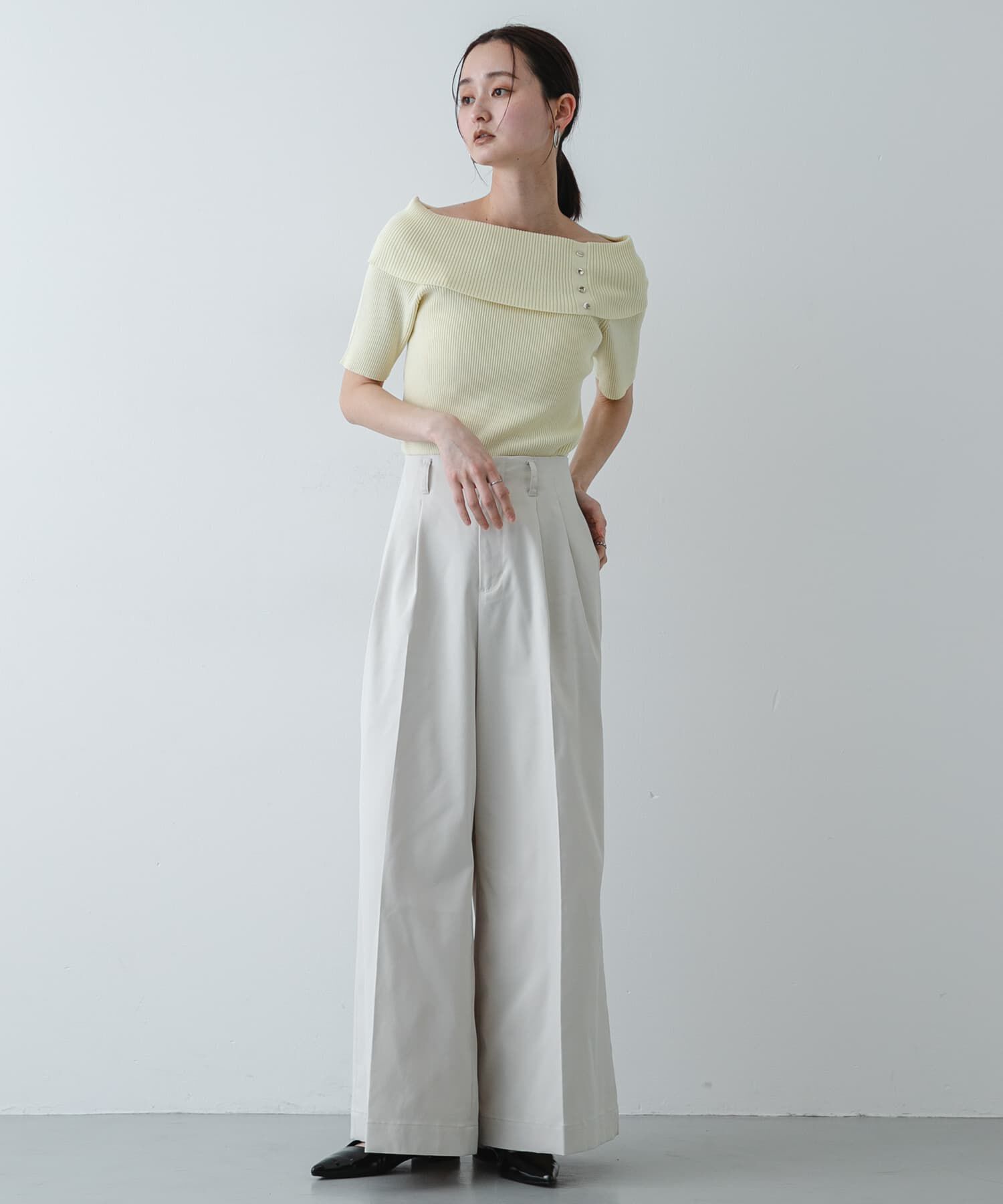 SENSE OF PLACE by URBAN RESEARCH「『洗濯可』メタルボタンオフショルリブセーター」|ニット・セーター|