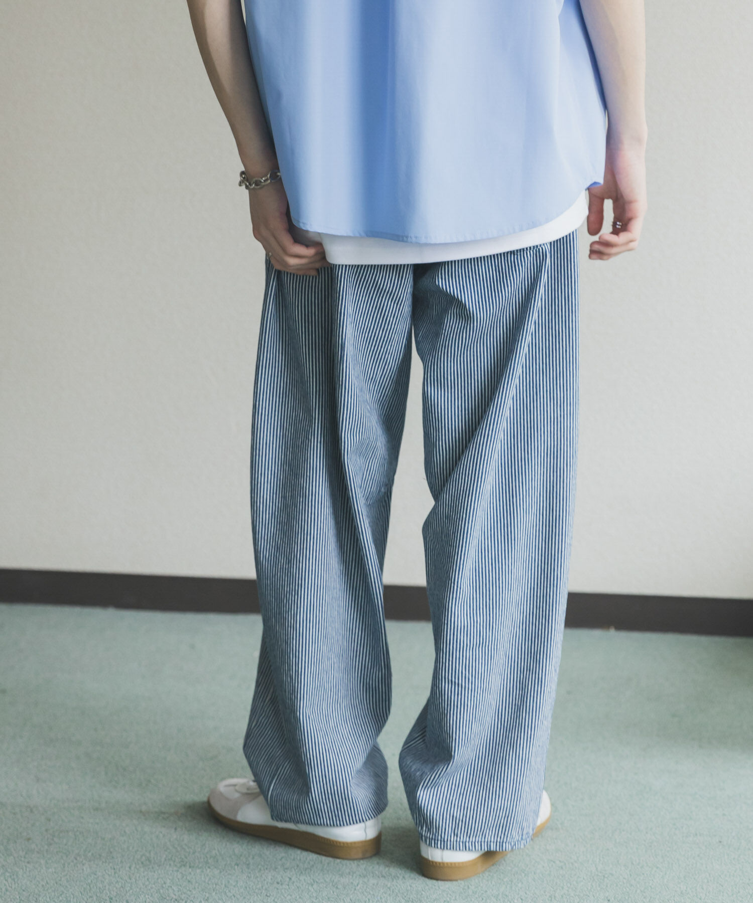 SENSE OF PLACE by URBAN RESEARCH「アソートバレルレッグデニムパンツ」|デニム|