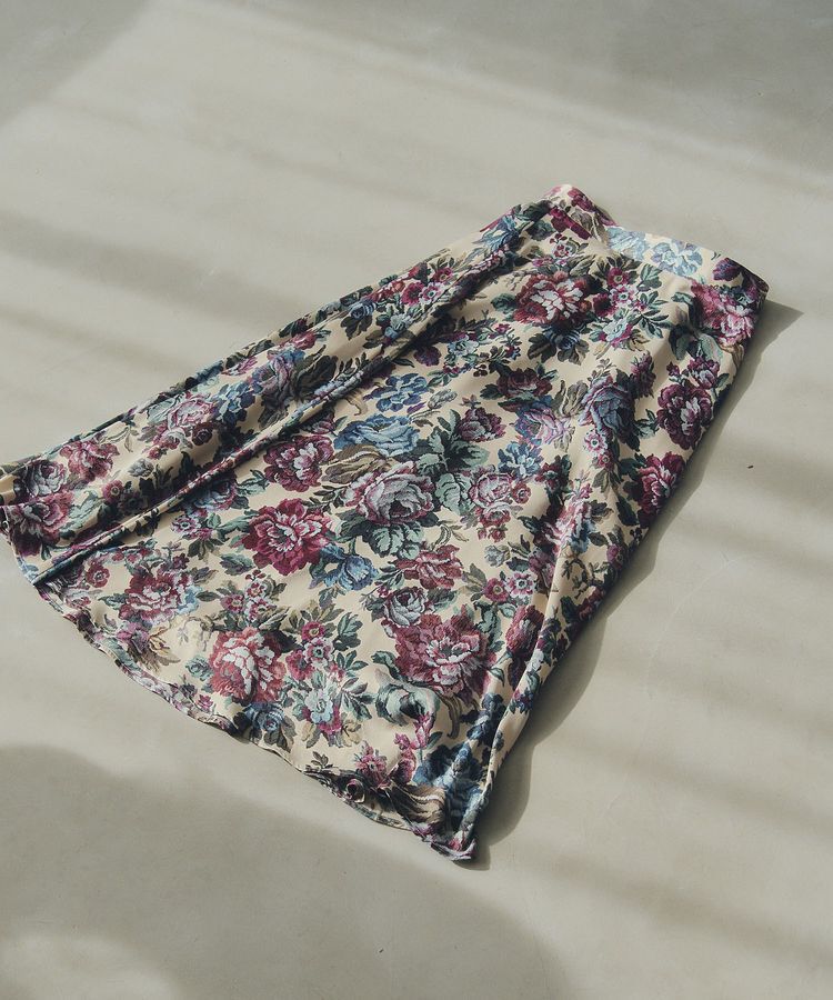 YECCA VECCA「ゴブラン柄フレアスカート」|フレア|