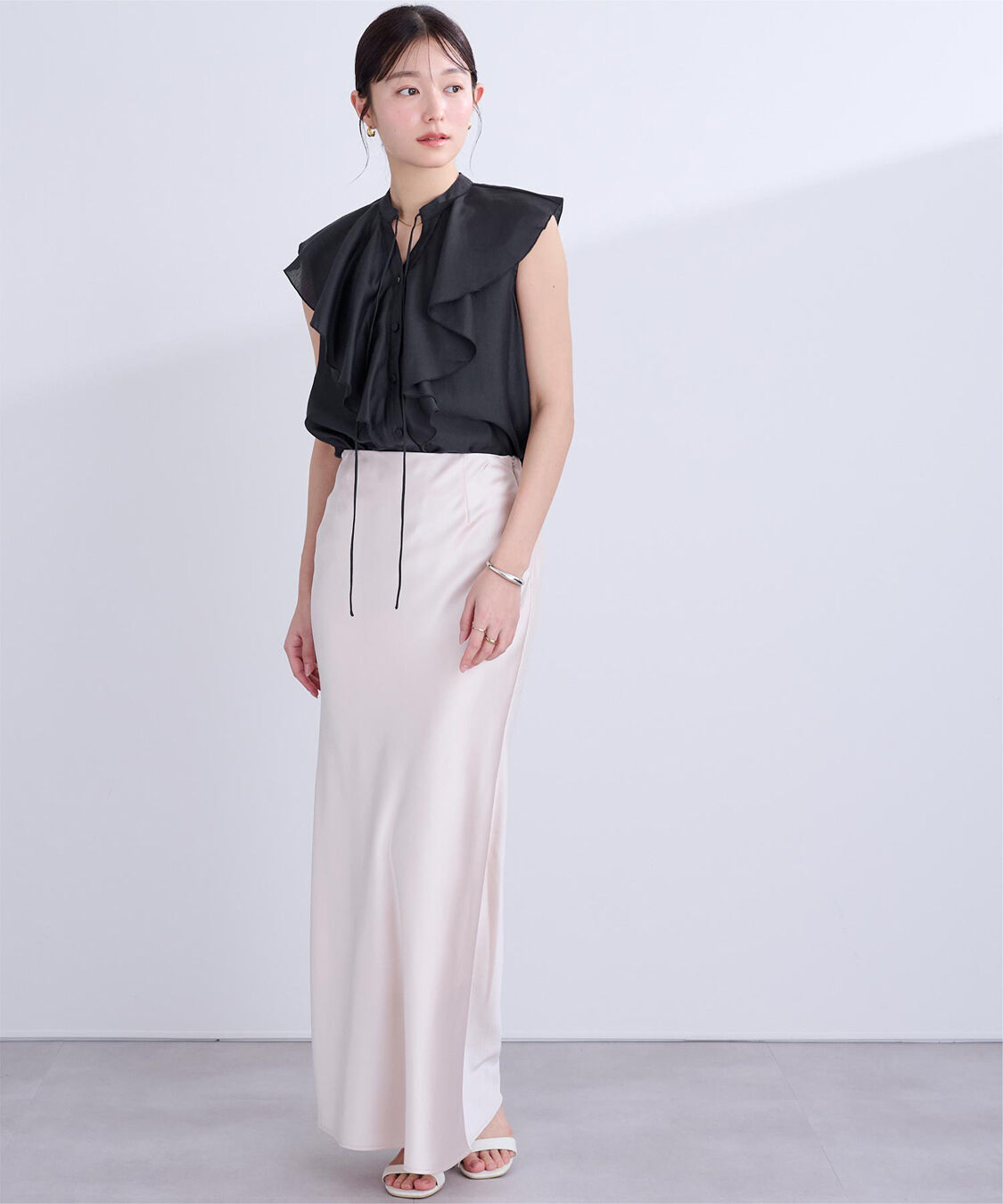 ur's「ラッフルデザインフレンチスリーブブラウス」|シャツ・ブラウス|