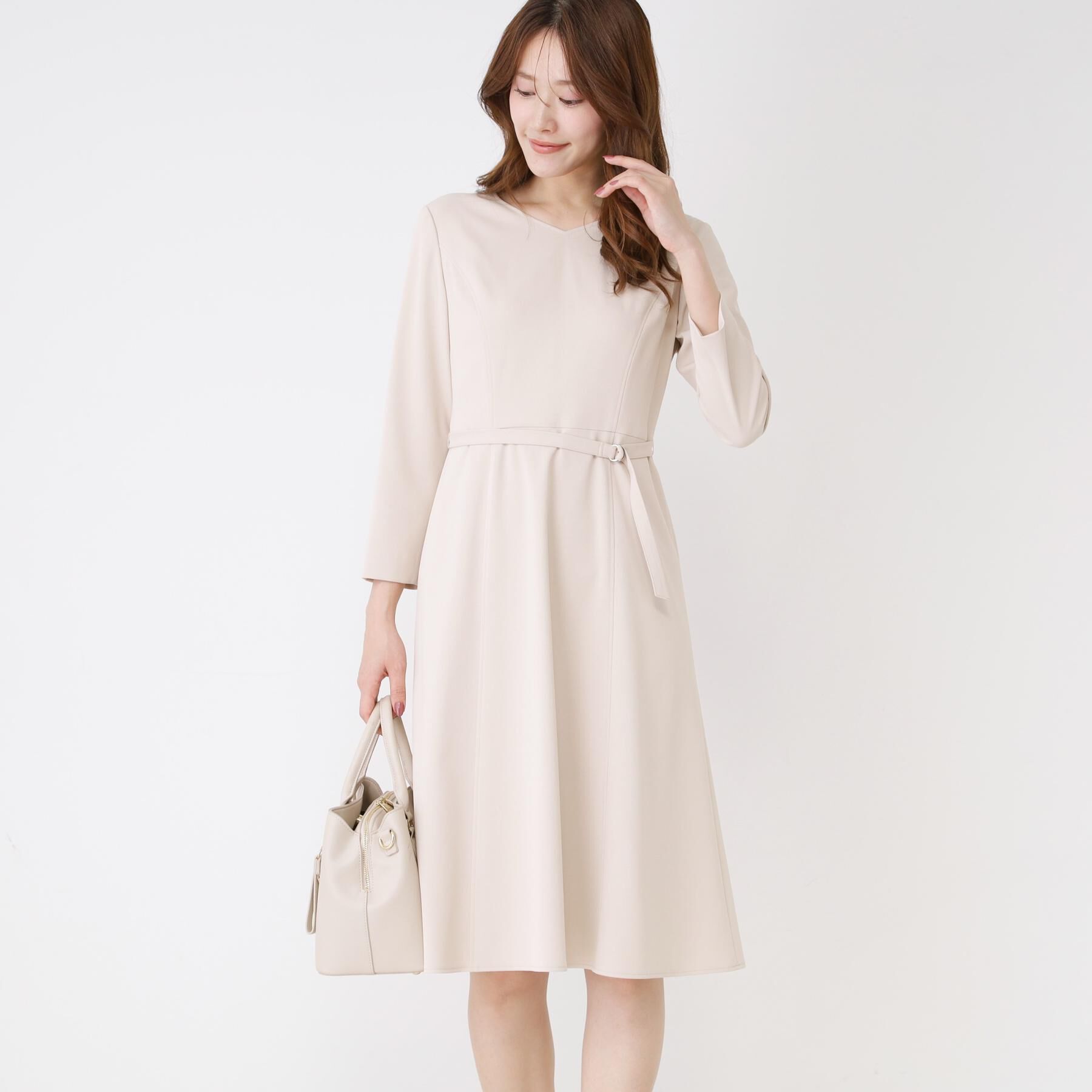 COUP DE CHANCE「【手洗い可／日本製／伸縮性／セットアップ可】共地ベルト付フレアーワンピース」|ワンピース|