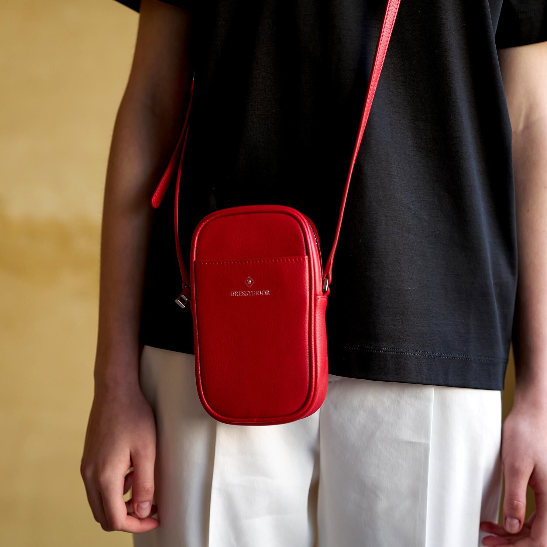 DRESSTERIOR「【本革】リアルレザー ピストルラビットプリント ショルダーポーチ」|ショルダー・メッセンジャー|