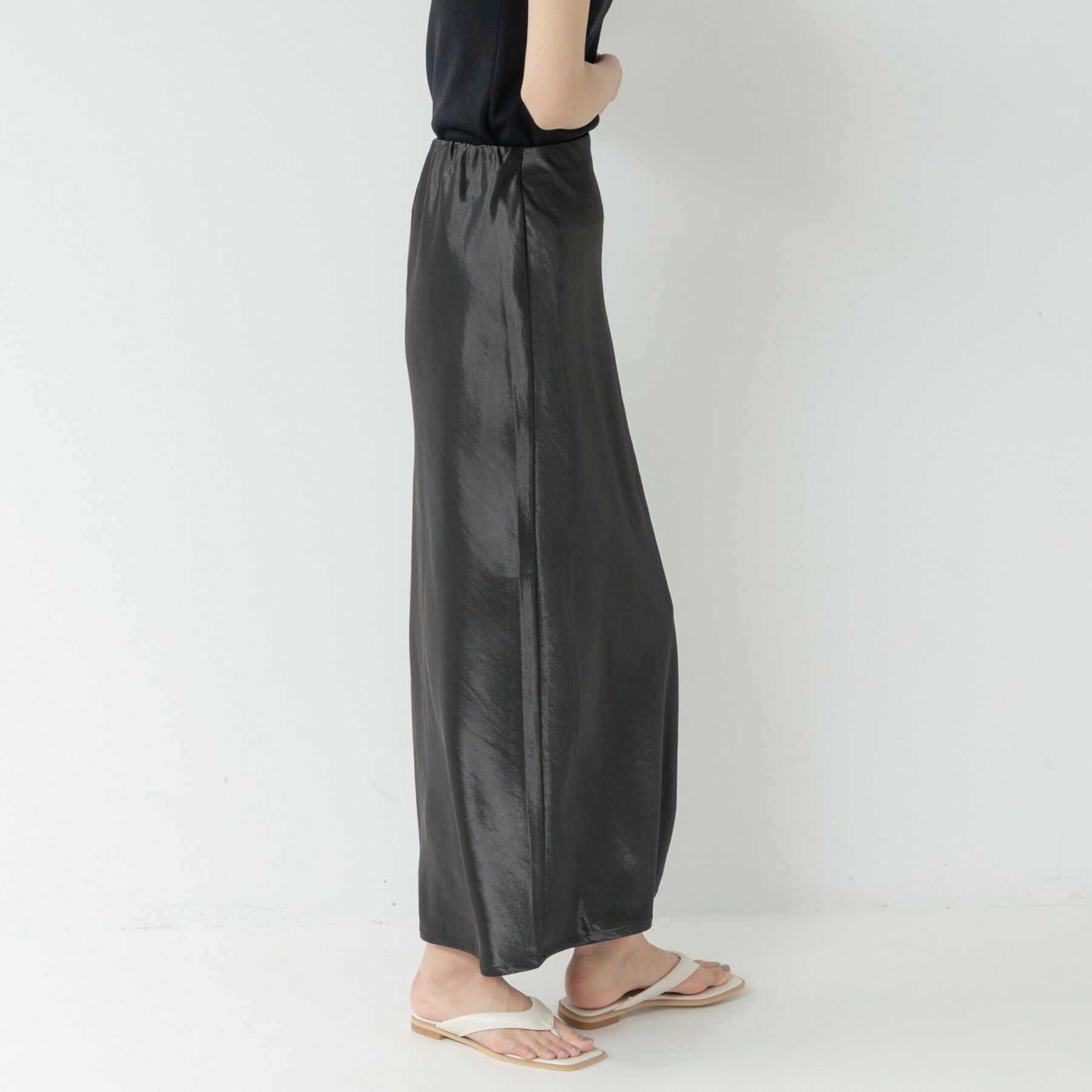 GALLEST「【一部店舗限定】サテンナロースカート」|スカート|