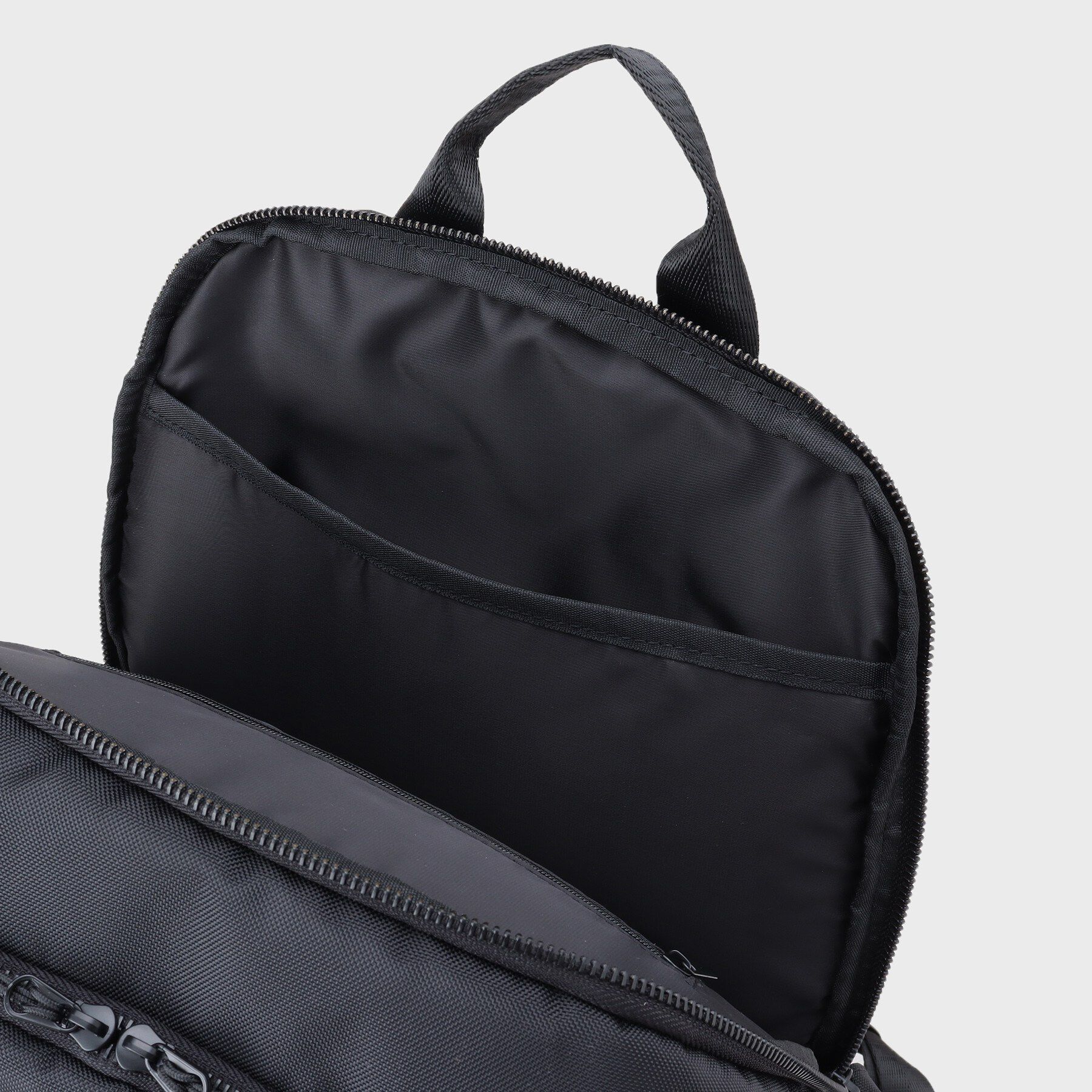 tk.TAKEO KIKUCHI「【撥水】シティバックパック」|リュック|