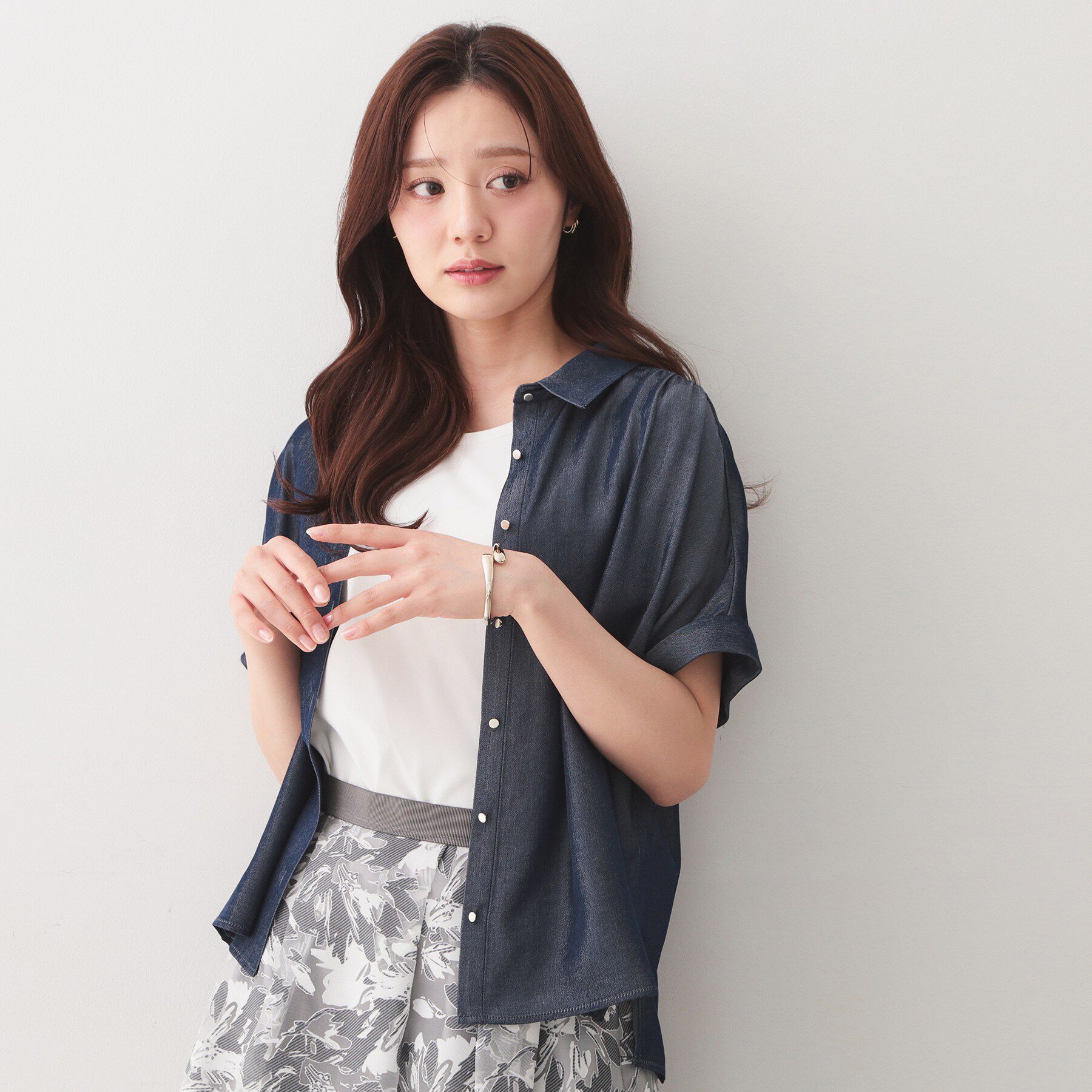 index「シャンブレーターンバックシャツ【洗濯機OK／UVケア／接触冷感／吸水速乾】」|シャツ・ブラウス|