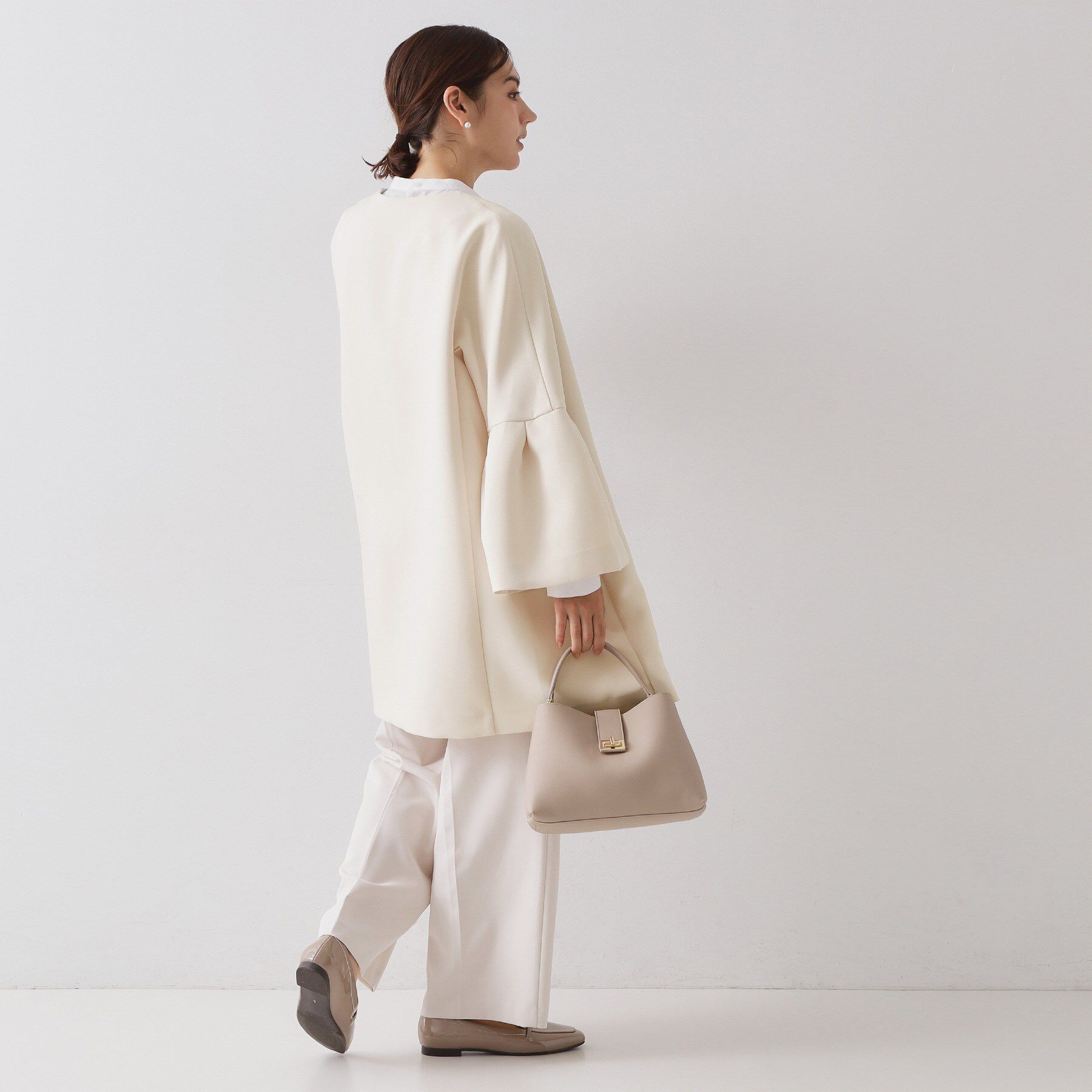 OPAQUE.CLIP「フレアスリーブミドルコート【洗濯機OK】」|ノーカラーコート|