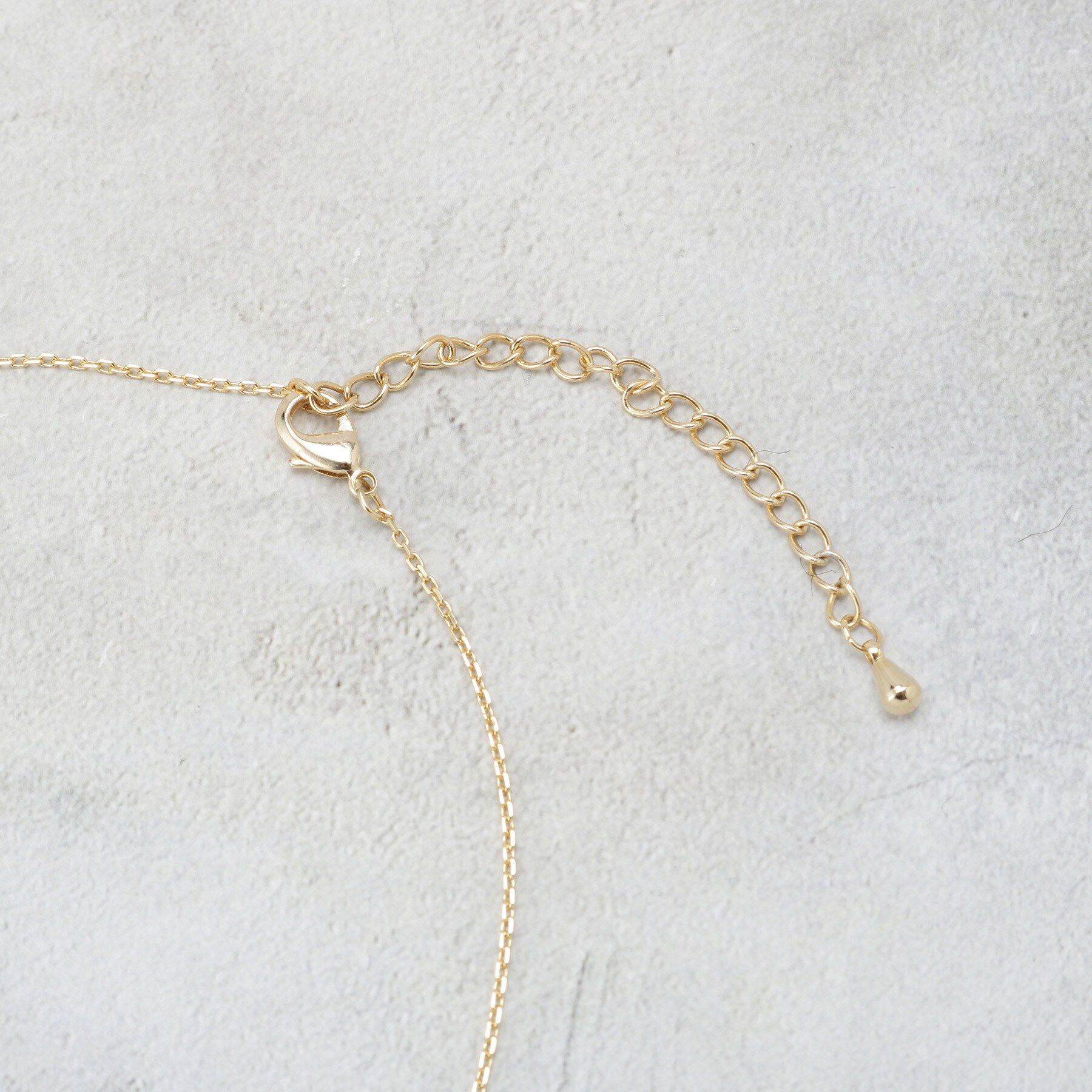 OPAQUE.CLIP「メタルオーバルクロスデザインネックレス」|ネックレス|