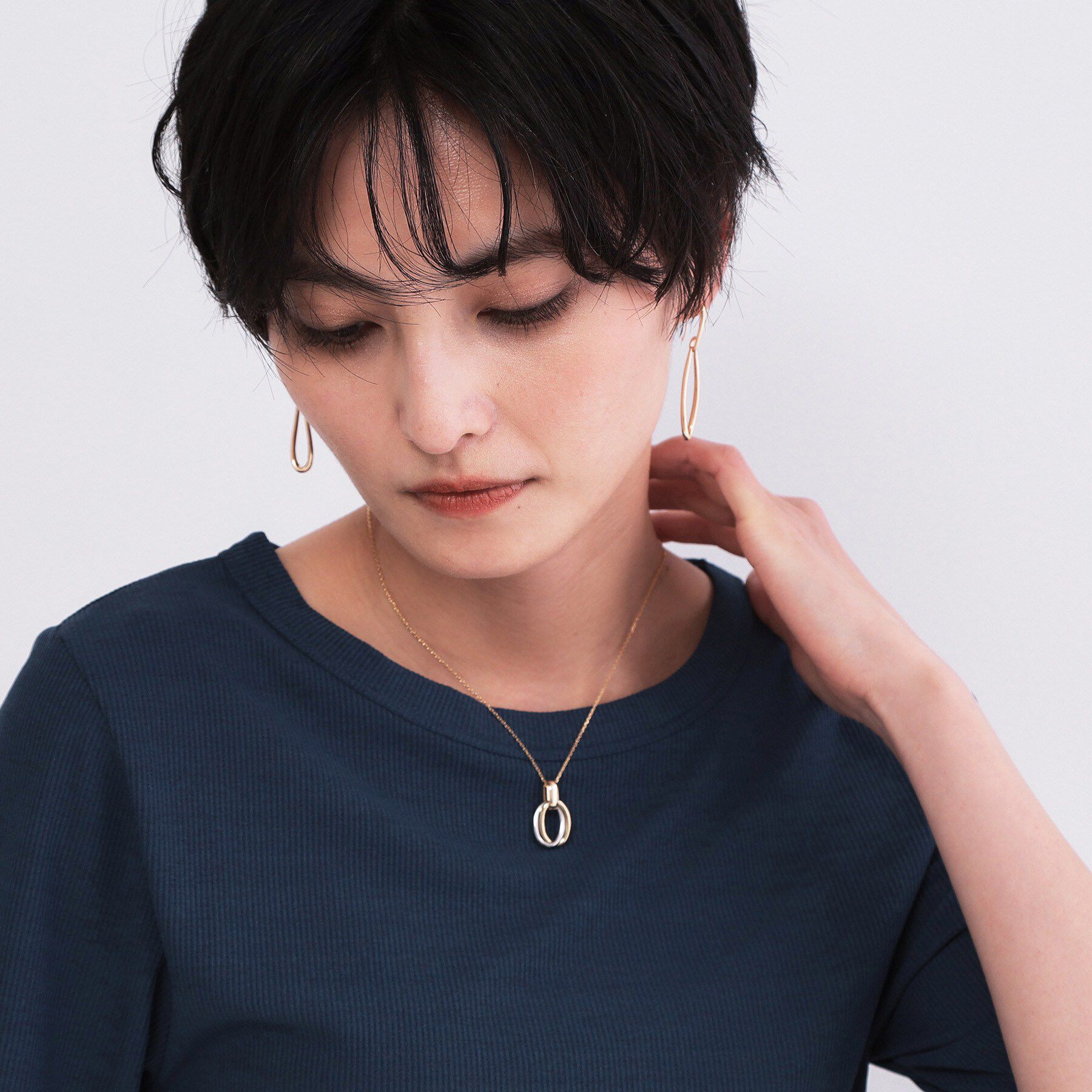OPAQUE.CLIP「メタルオーバルクロスデザインネックレス」|ネックレス|