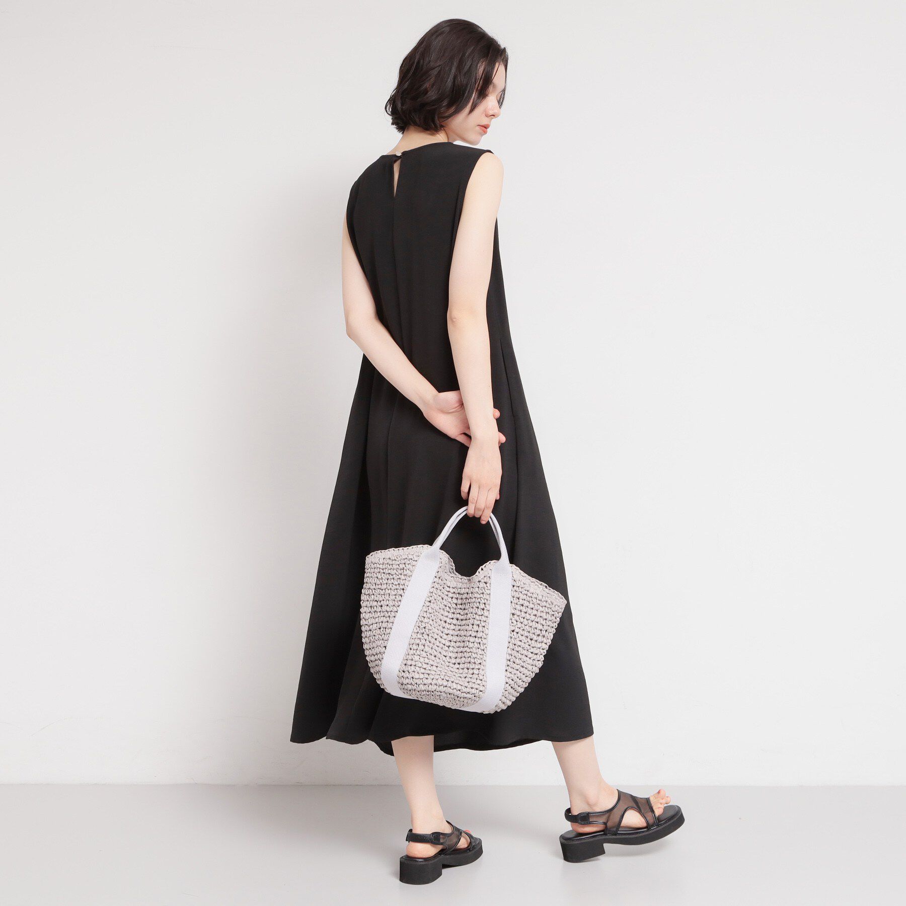 THE SHOP TK「【ひんやり／防しわ／吸水速乾／UV】美しさを1日中キープ ノースリーブフレアワンピース」|ワンピース|