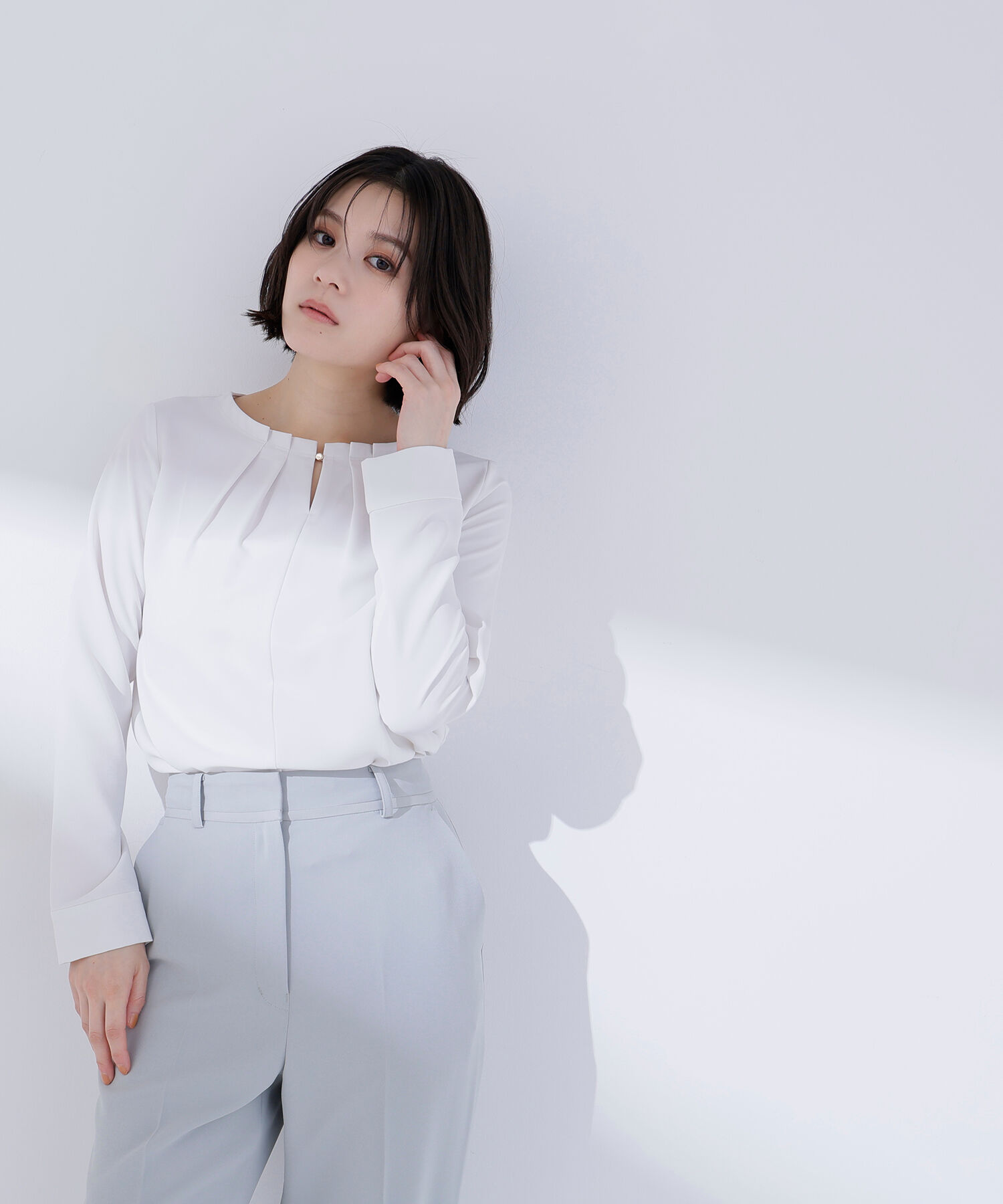  「ネックタックブラウス」|シャツ・ブラウス|