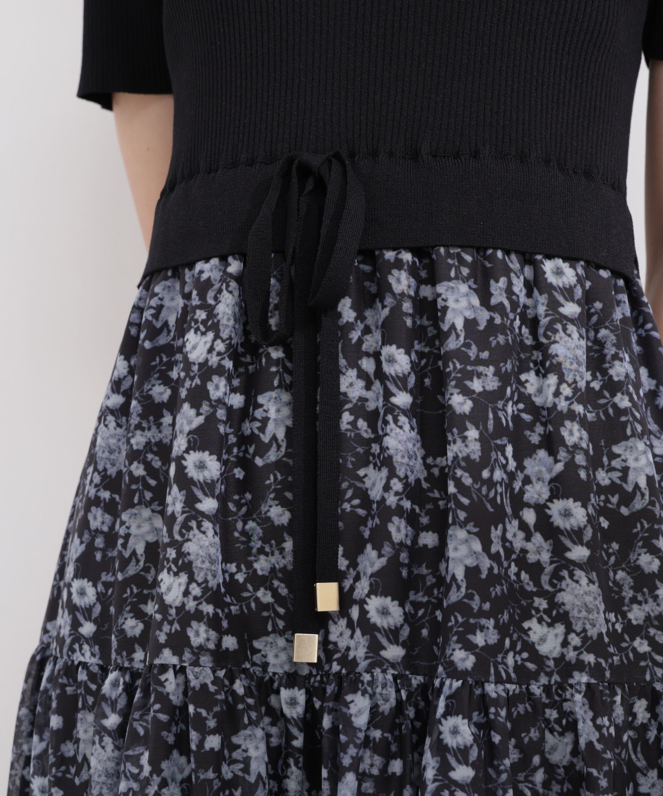 PROPORTION BODY DRESSING「半袖花柄ドッキングニットワンピース 26SS」|ワンピース|