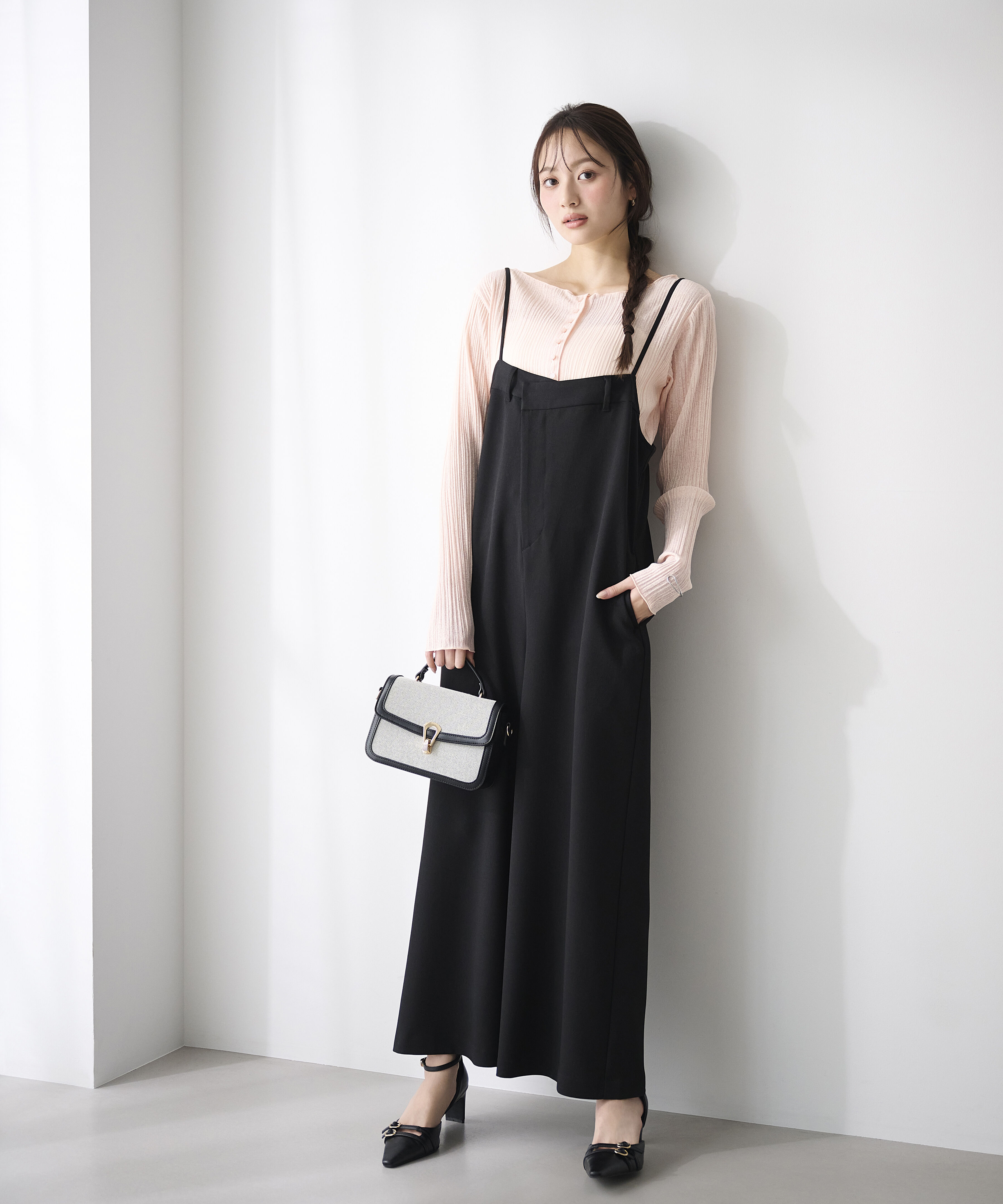 PROPORTION BODY DRESSING「〈a/mie〉バックタックサロペット 26SS」|ワンピース|ブラック