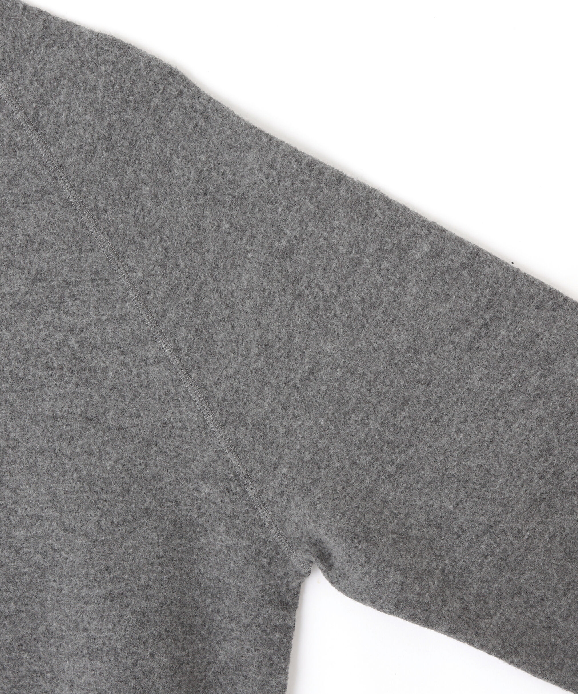 YLEVE 「YLEVE / ULTRAFINE MERINO MILLED WOOL KNIT PULL OVER」|ニット・セーター|