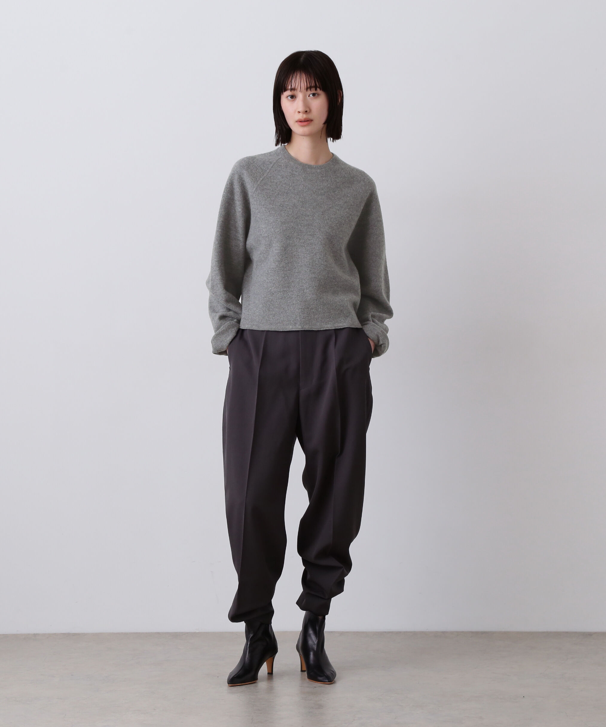 YLEVE 「YLEVE / ULTRAFINE MERINO MILLED WOOL KNIT PULL OVER」|ニット・セーター|