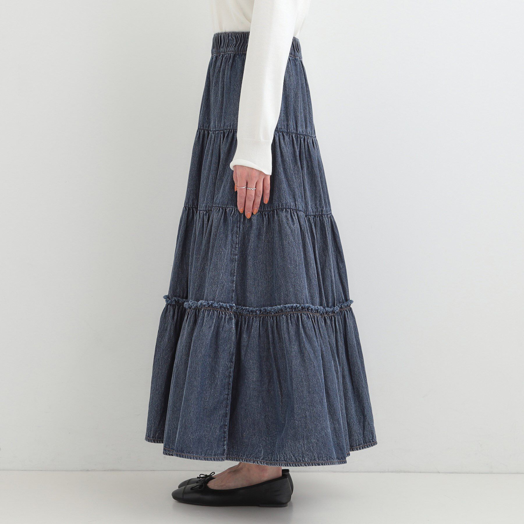 SHOO･LA･RUE「【ライトオンスデニム/S-LL】女性らしさをプラスする ティアードデニムロングスカート」|スカート|