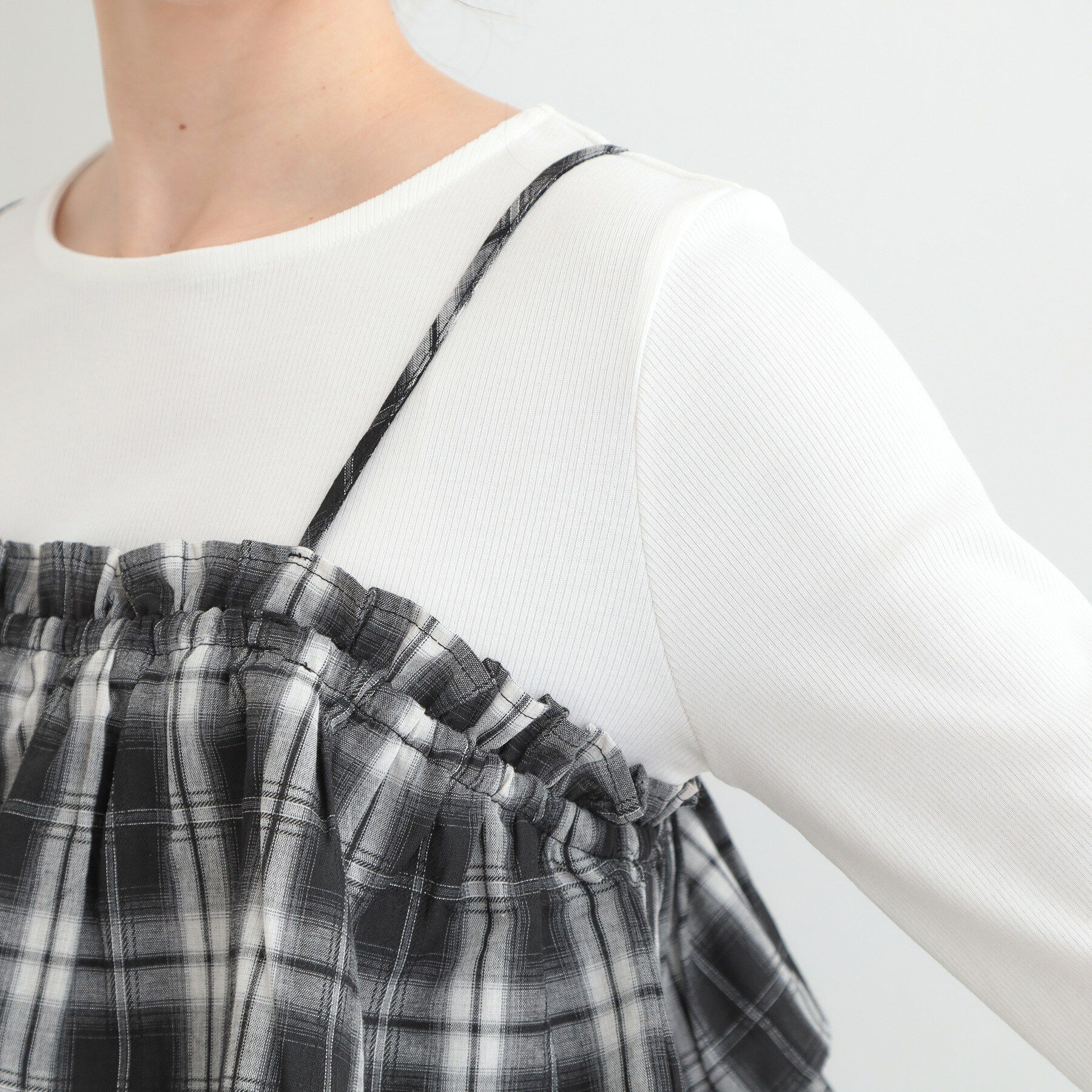 SHOO･LA･RUE「【2点セット】チェック柄フリルキャミビスチェ&times;テレコロンT」|Tシャツ・カットソー|
