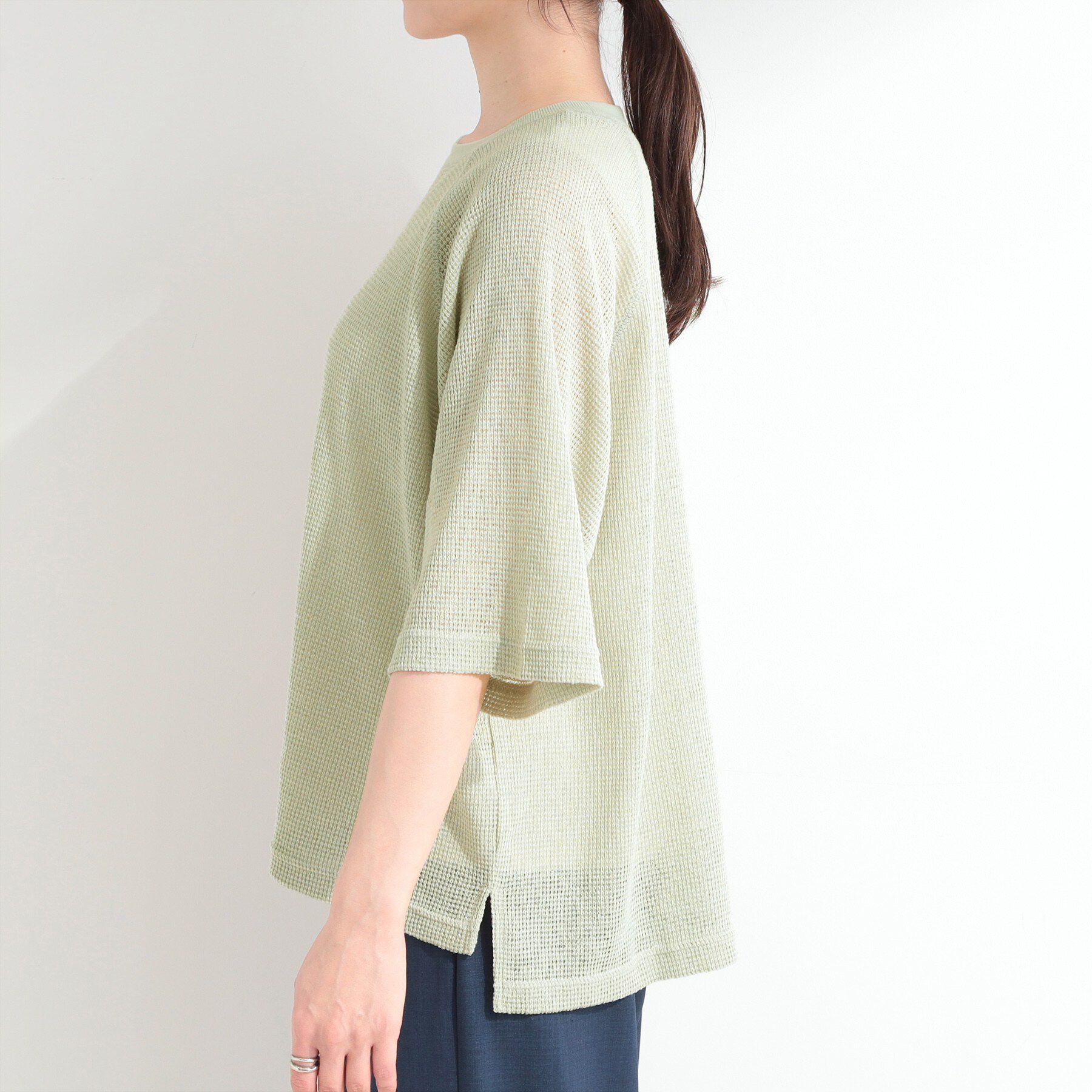 SHOO･LA･RUE「【S-LL】シアーワッフル ラグラン5分袖ゆるTシャツ」|Tシャツ・カットソー|