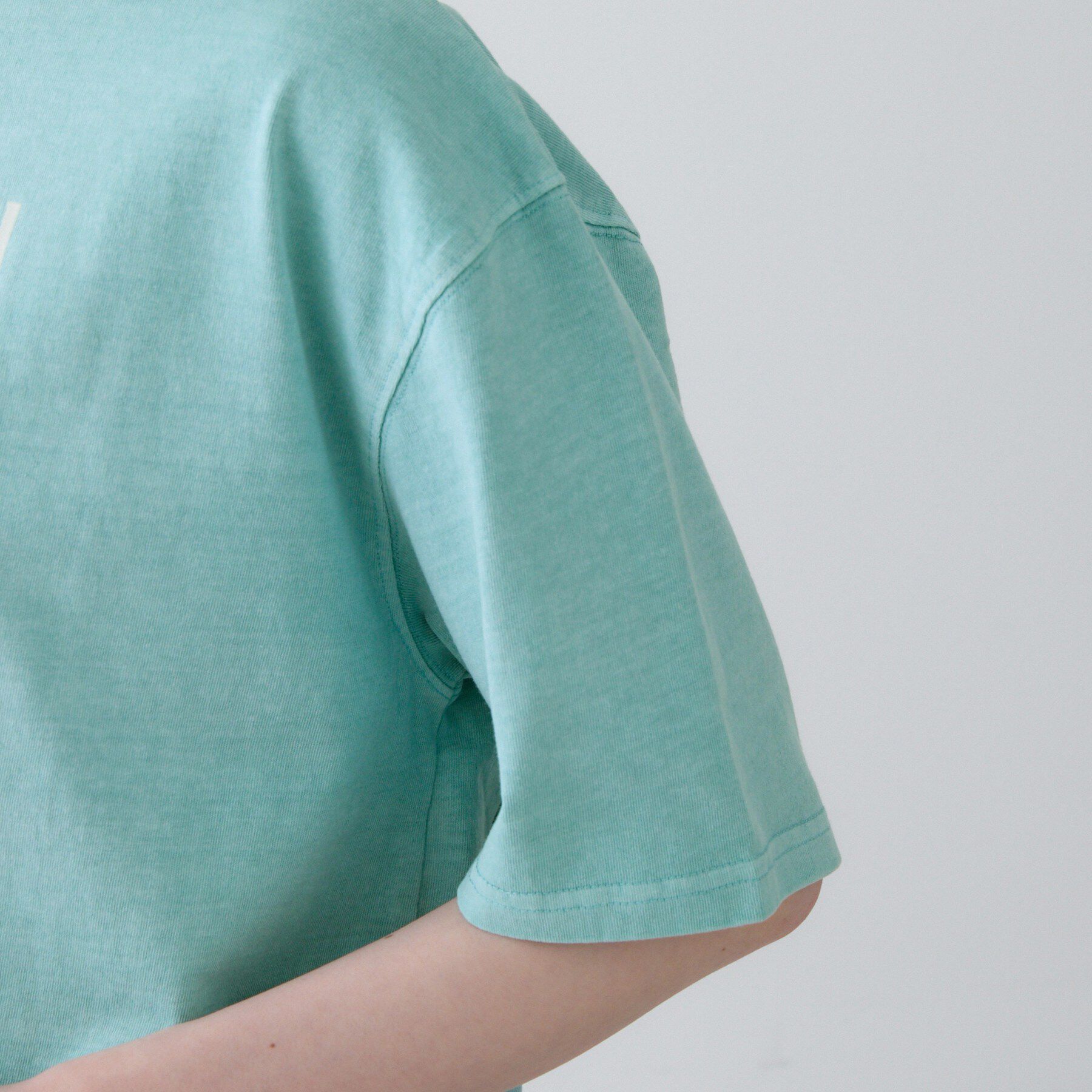 Dessin「【ユニセックス/洗える】ピグメントロゴTシャツ」|Tシャツ・カットソー|