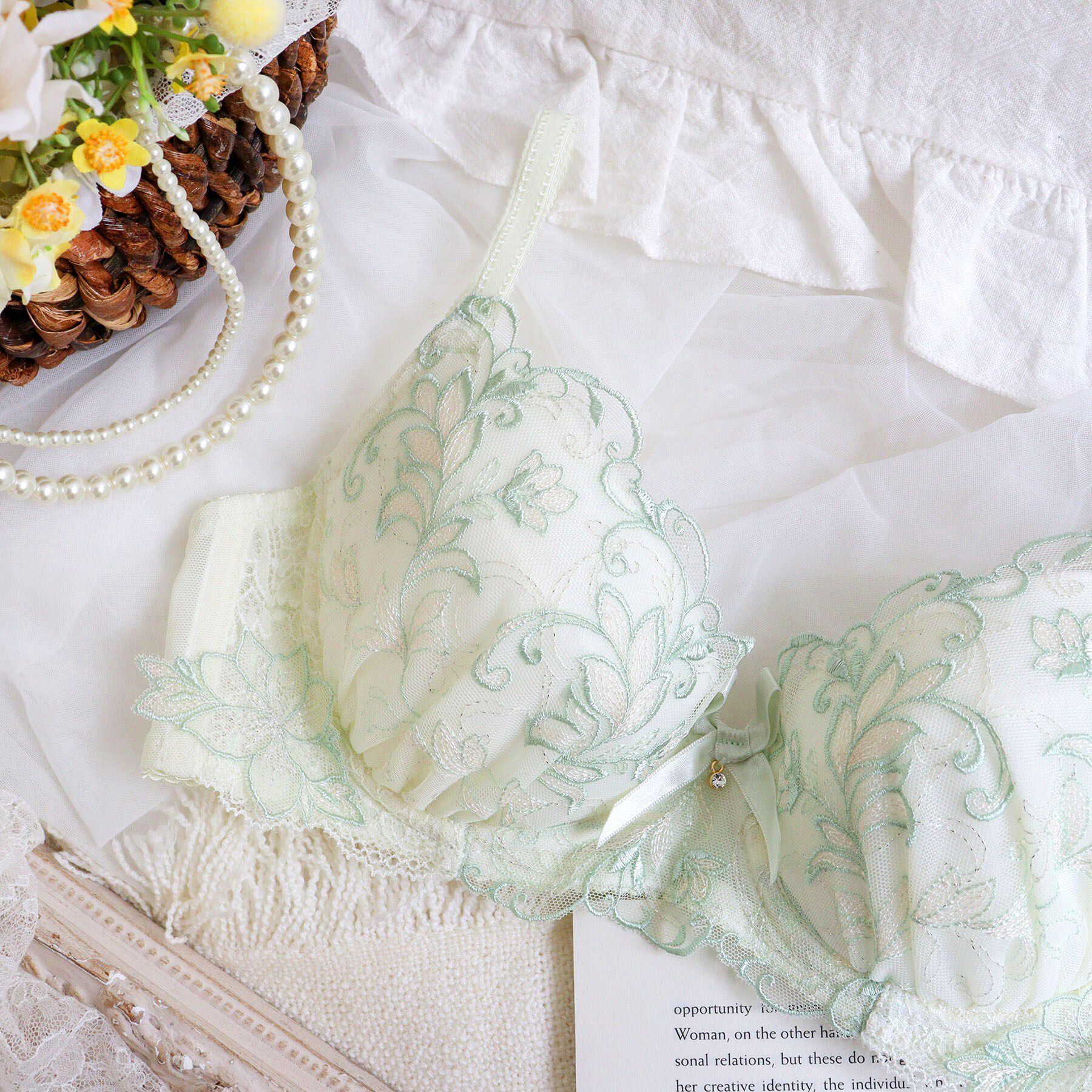 Risa Magli「イリーナ ブラジャー（B-D）＜サイドシェイプ＞」|インナー|