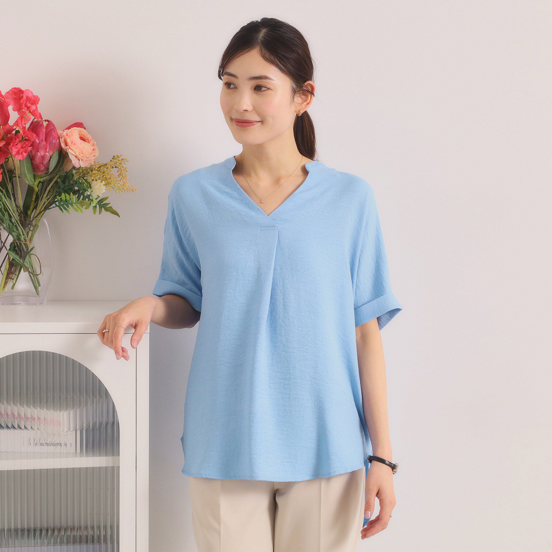 ITS&rsquo;DEMO「【UVケア／接触冷感／吸水速乾／洗濯機OK】柔らかリネンライクスキッパーブラウス」|シャツ・ブラウス|サックスブルー(09