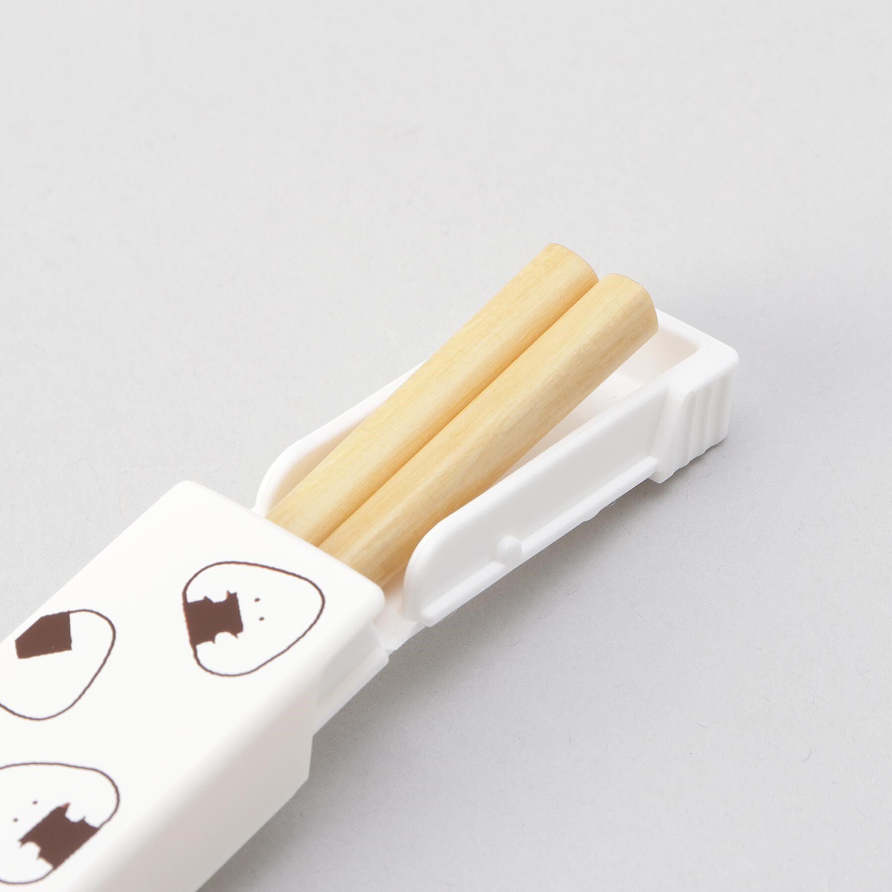 212 KITCHEN STORE「ぎゅっとおにぎりさん 抗菌箸 箸箱セット WH」|食器・キッチングッズ|
