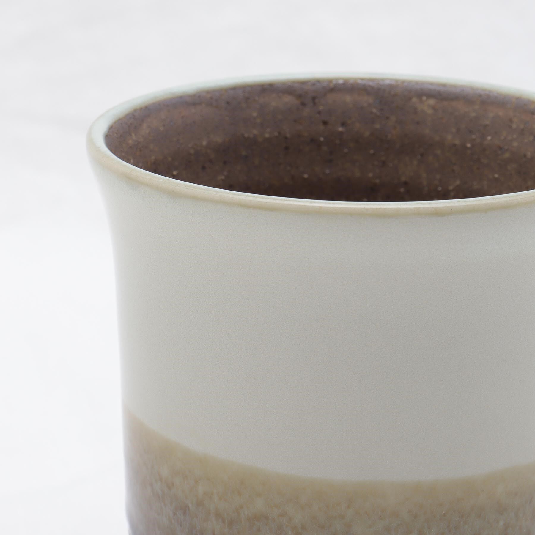 212 KITCHEN STORE「土の香り 泡立ちビアカップ ホワイト」|グラス・マグカップ|