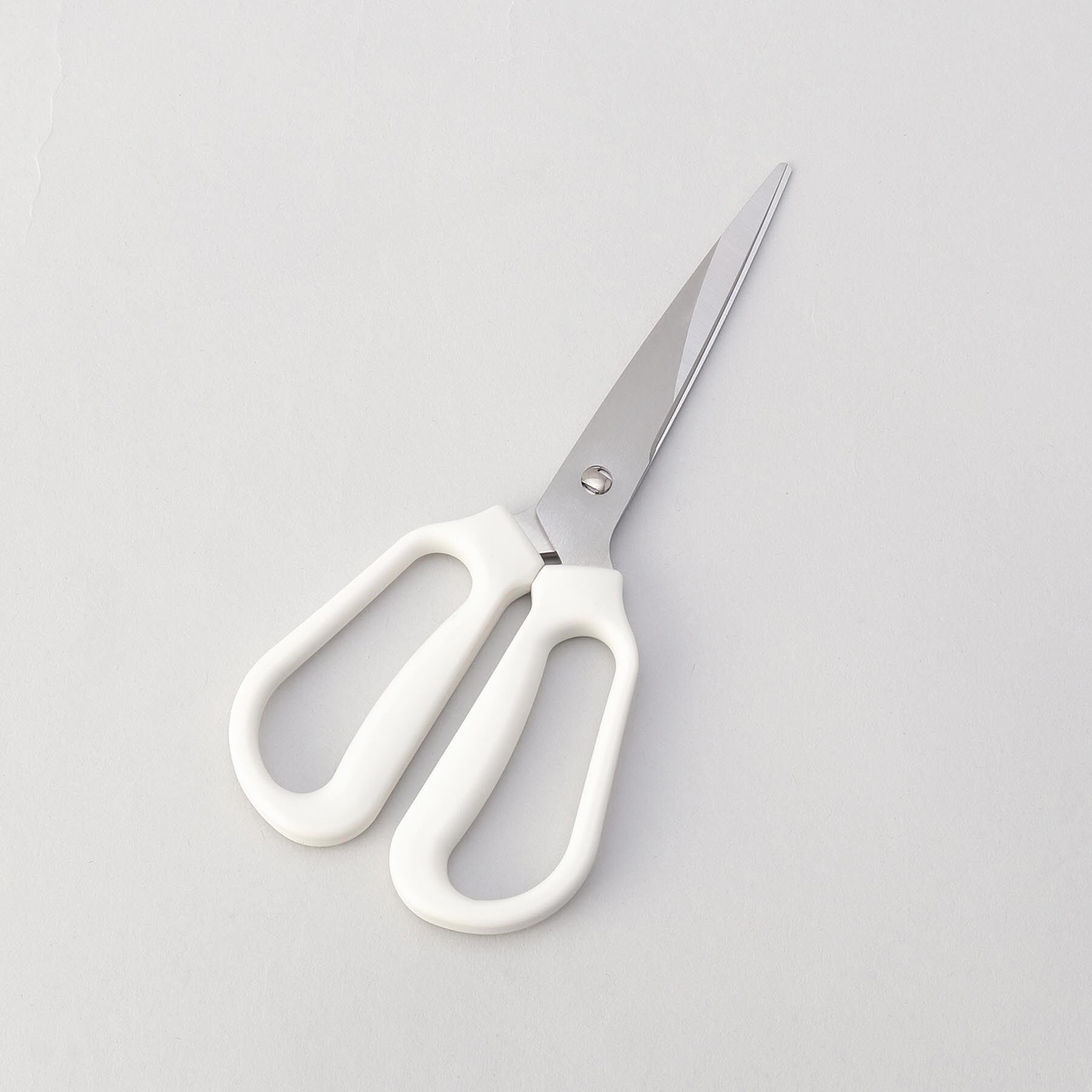 212 KITCHEN STORE「料理のハサミ WH ＜marna マーナ＞」|食器・キッチングッズ|