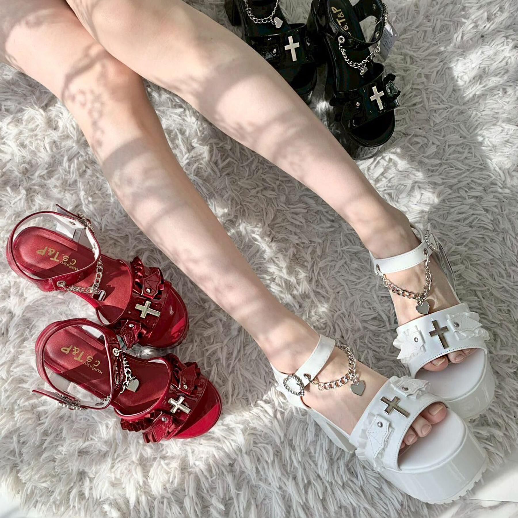 csT&P「厚底ハートチェ―ン付き十字架サンダル」|サンダル|