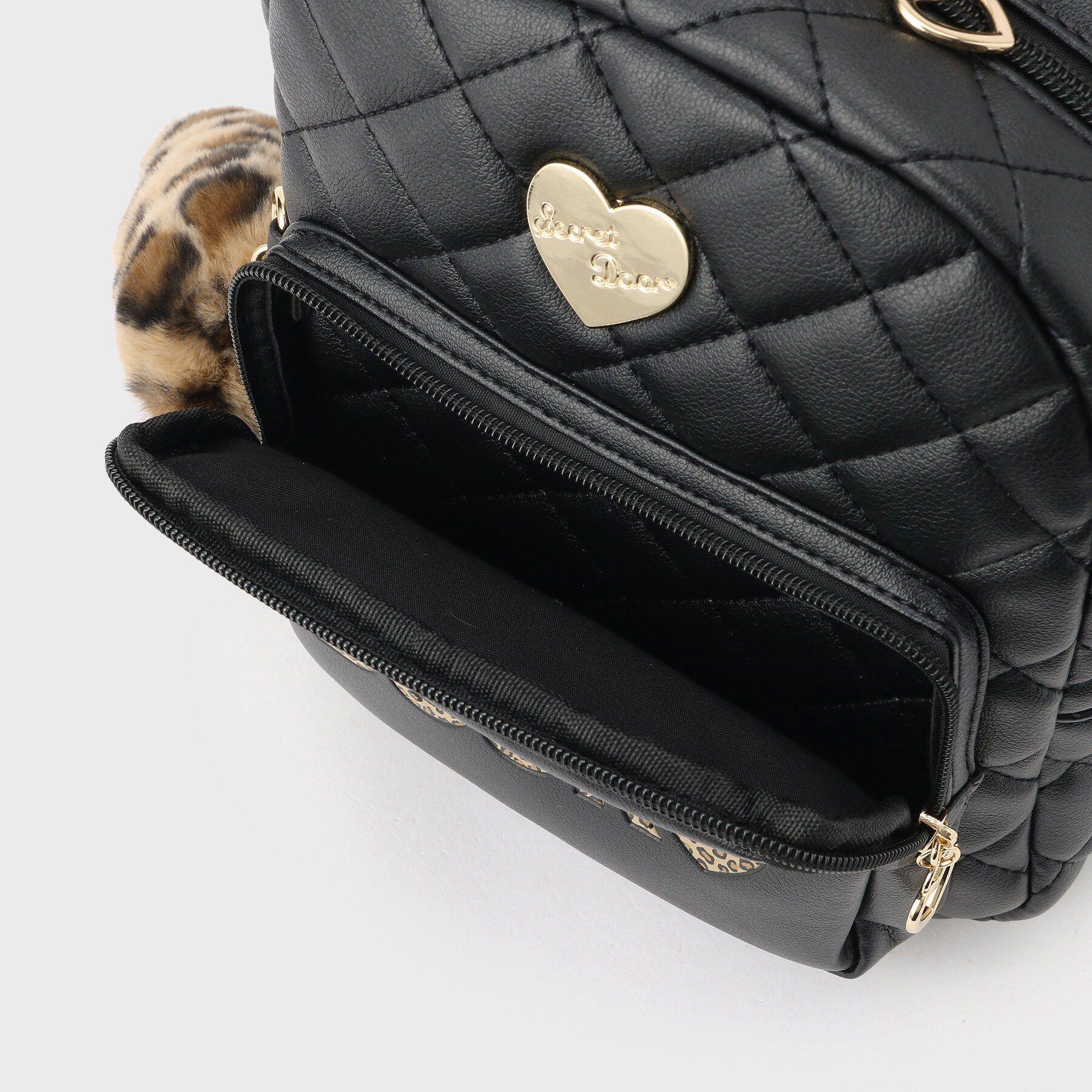 Ober Tashe「チャーム付きリュック」|リュック|