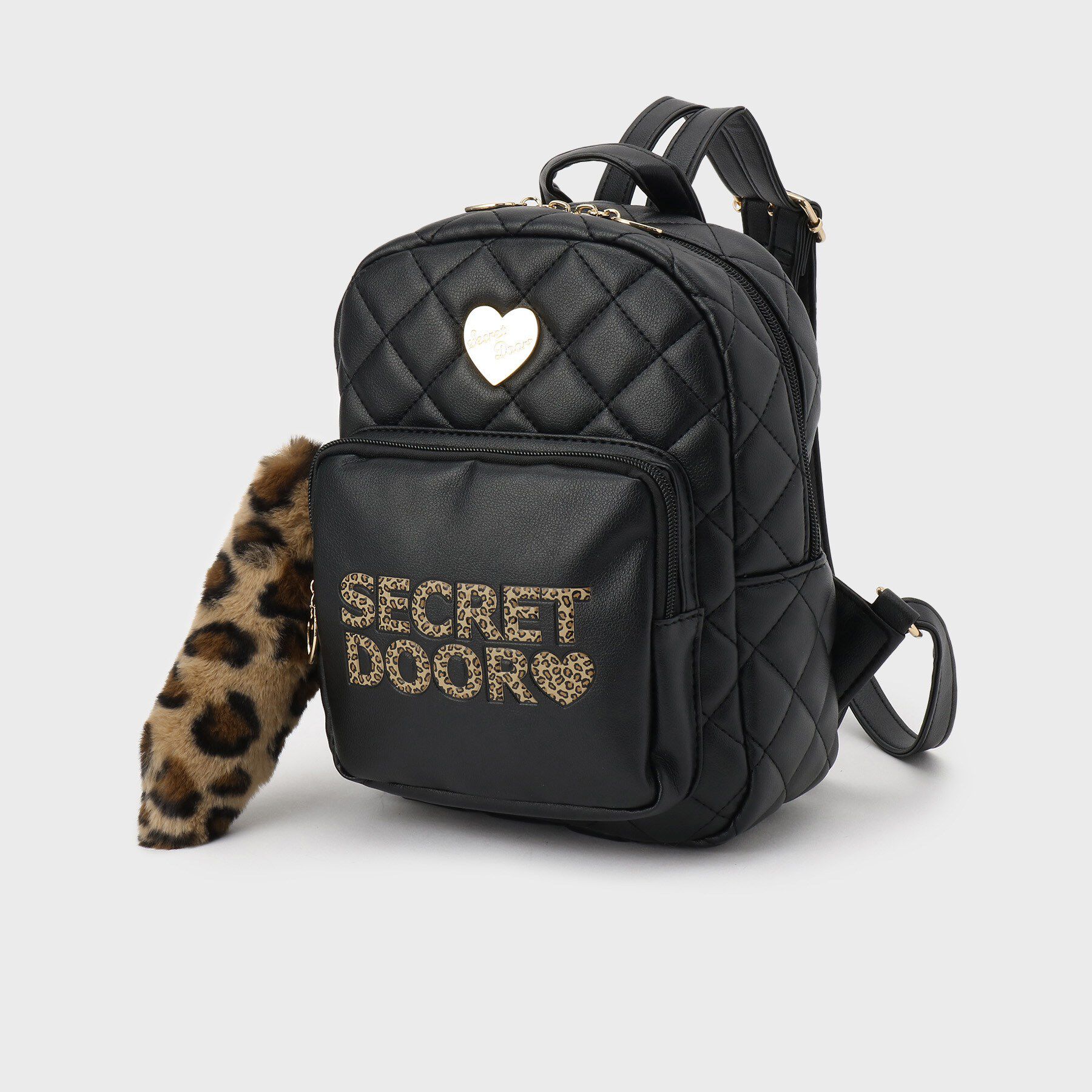 Ober Tashe「チャーム付きリュック」|リュック|