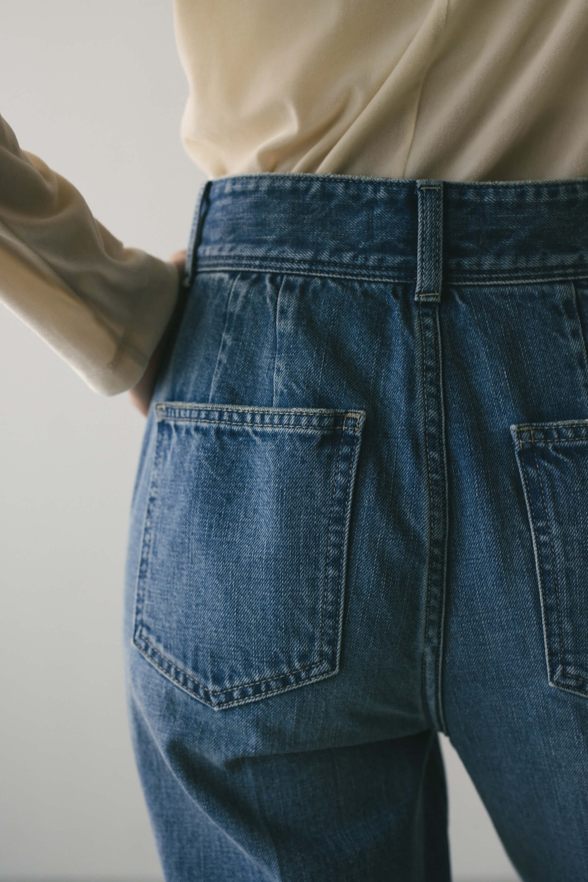 STYLEMIXER「ヘムスリットストレートデニムパンツ」|デニム|