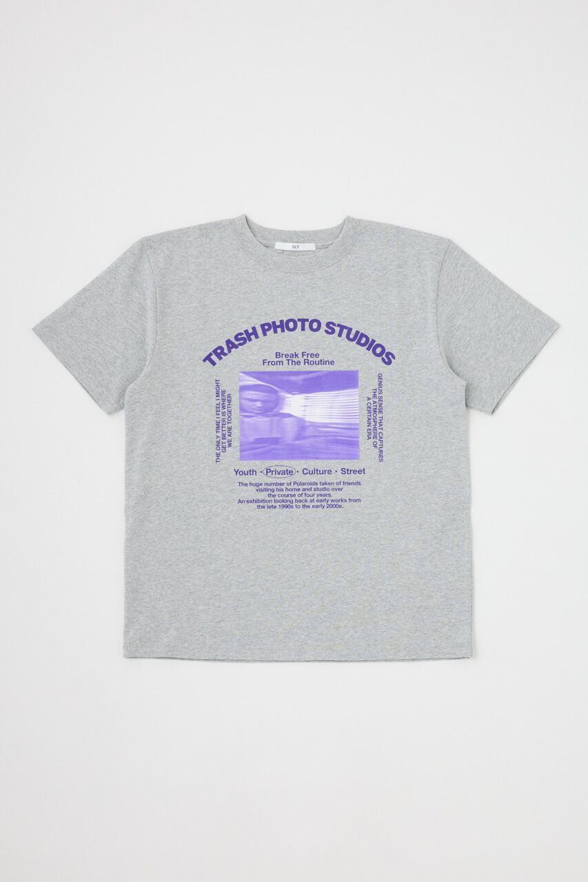 SLY「PHOTO LOGO 2SIZE Tシャツ」|Tシャツ・カットソー|T.GRY