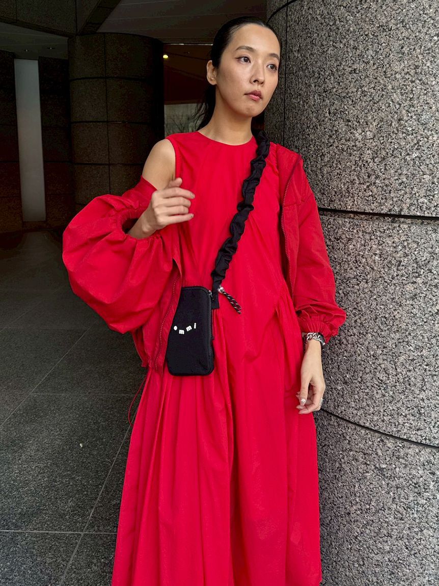 emmi atelier「ギャザーショルダースマホショルダー」|ショルダー・メッセンジャー|