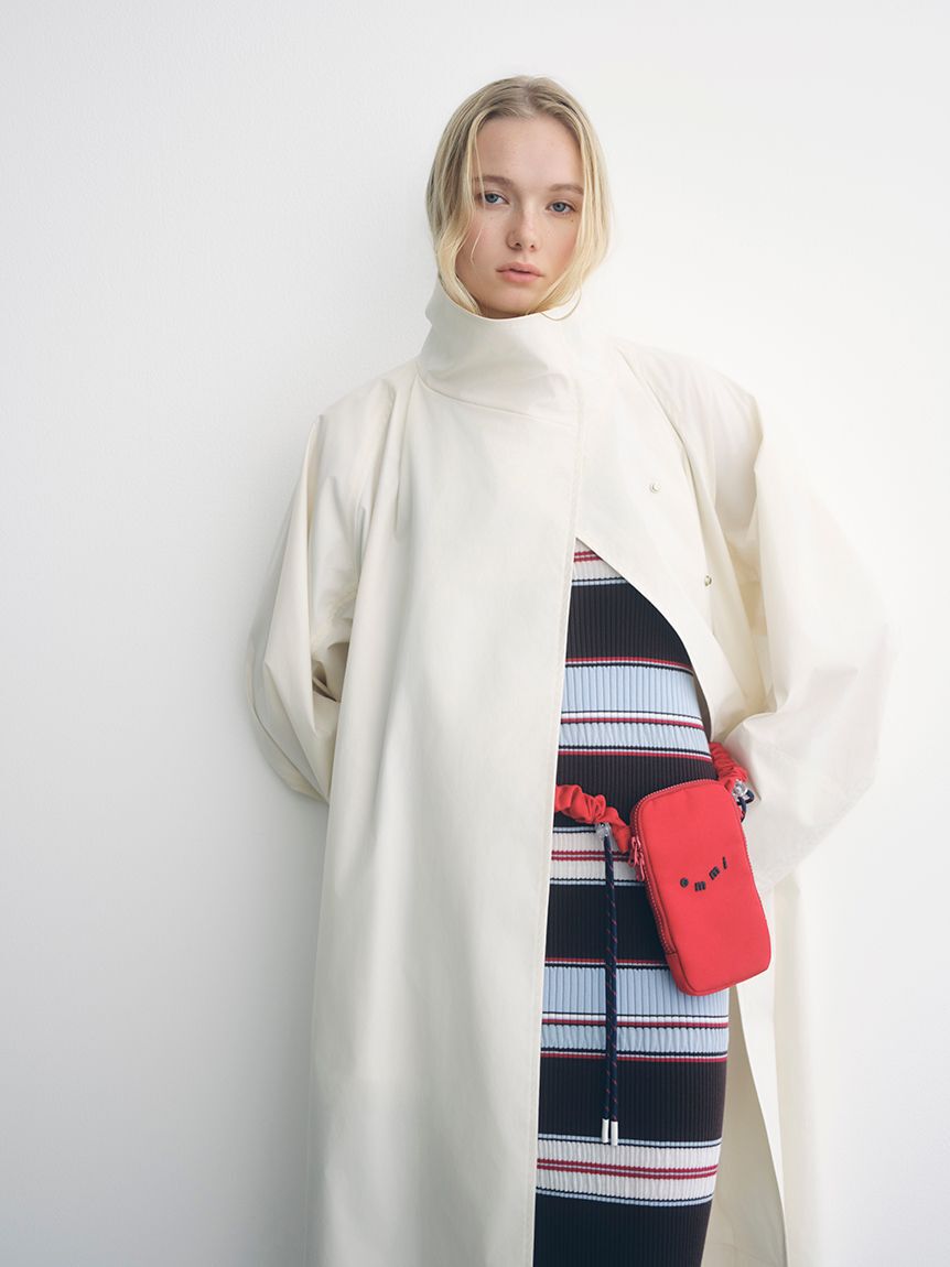 emmi atelier「ギャザーショルダースマホショルダー」|ショルダー・メッセンジャー|RED