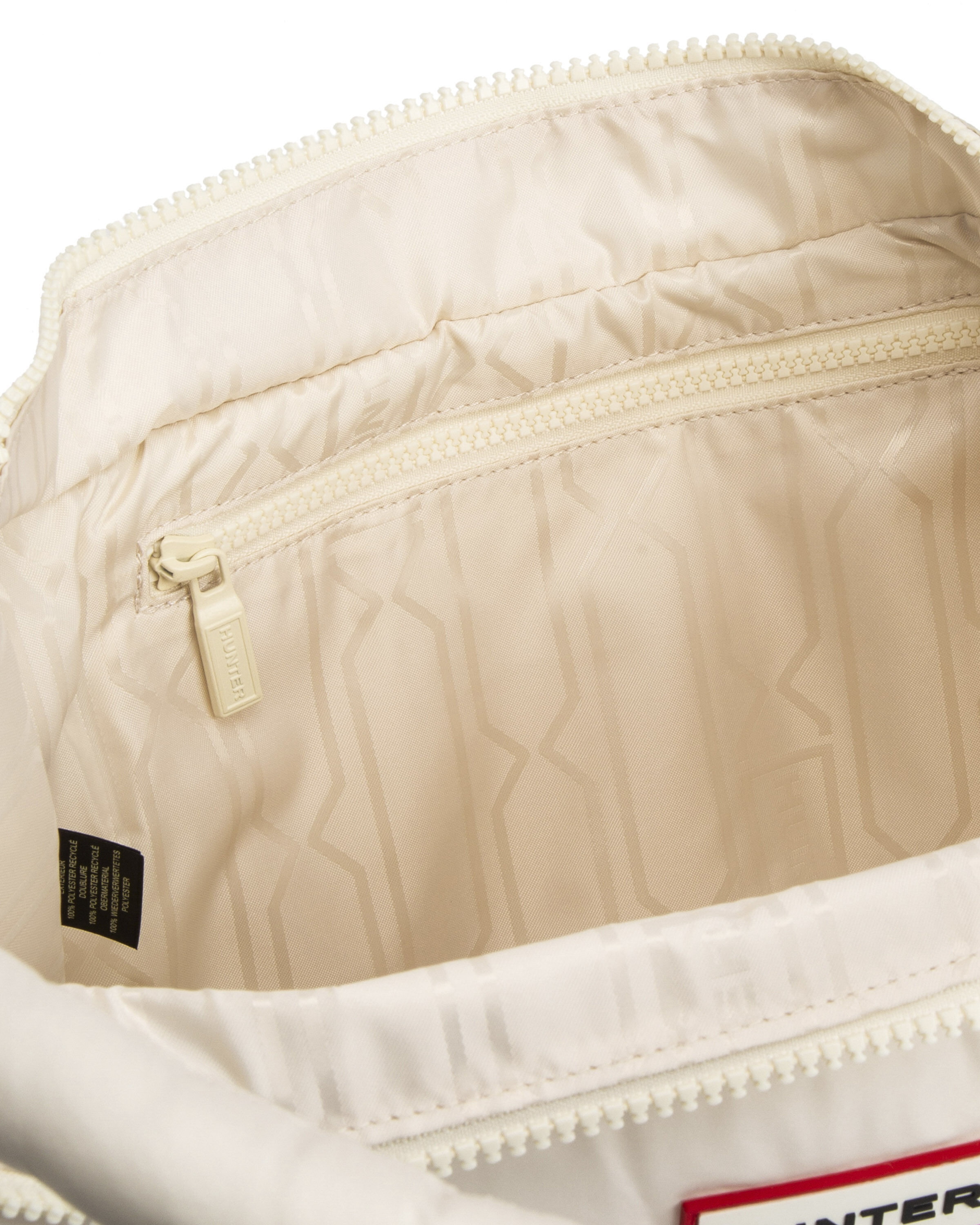 HUNTER「フレイムド パファー ラージ ホーボー」|ショルダー・メッセンジャー|