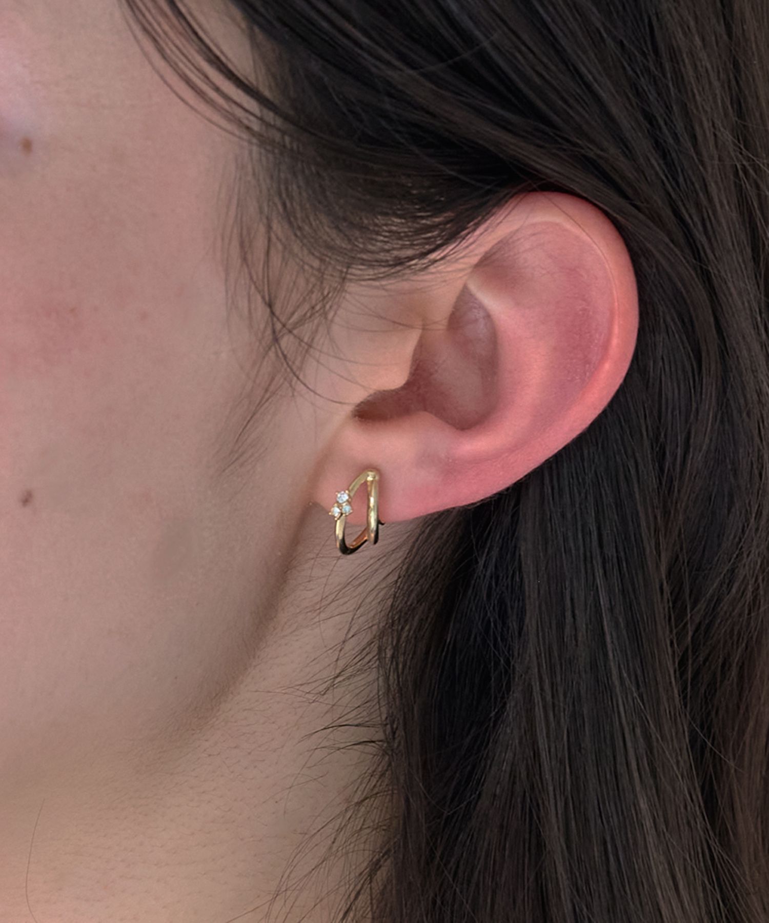 Phoebe「【痛くないシリーズ/アレルギー対応】シャイニーダブルフープライトフィットイヤリング　ゴールド」|イヤリング|