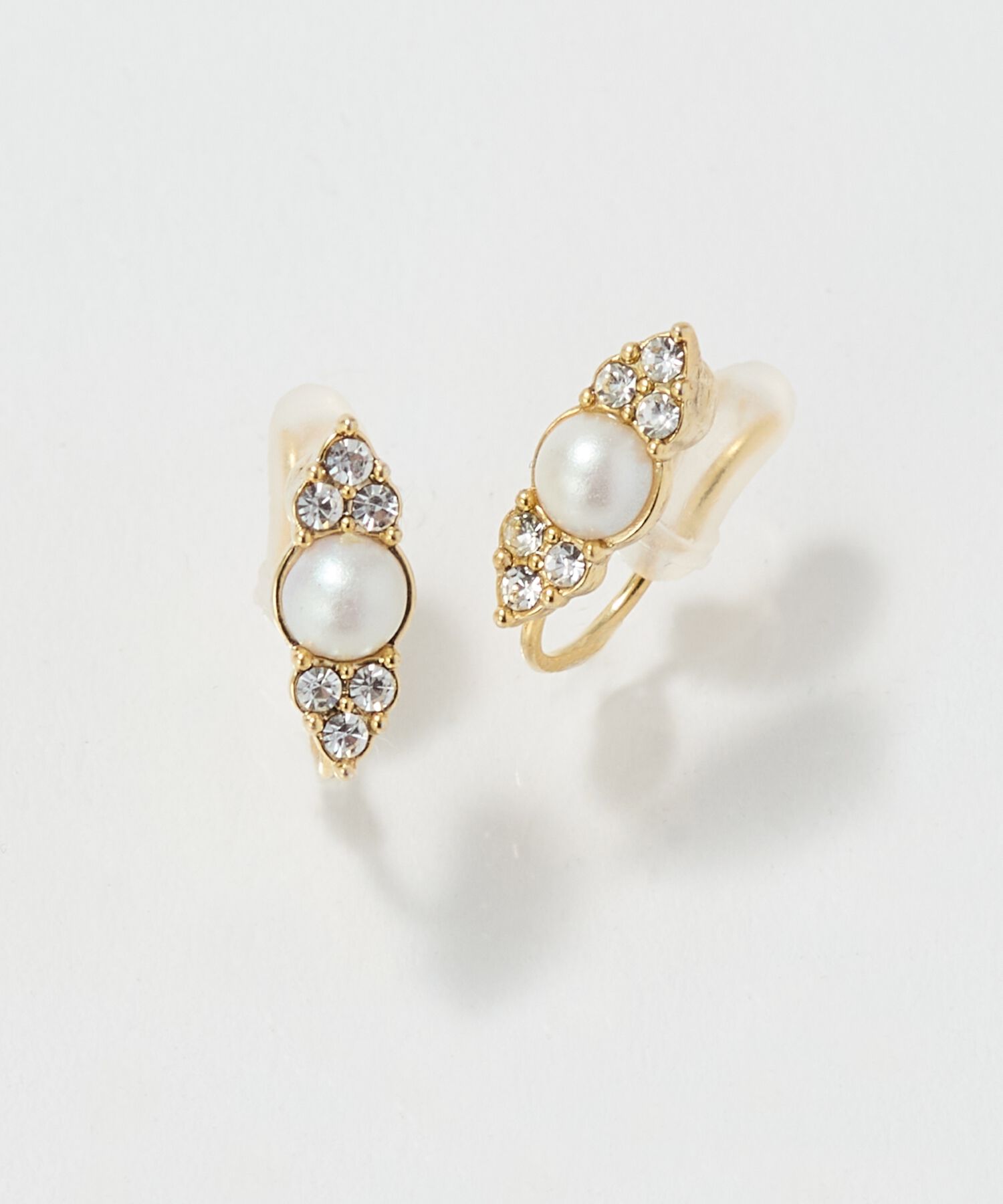 Phoebe「【痛くないシリーズ/金属アレルギー対応】パールビジューライトフィットイヤリング　結婚式/セレモニー」|イヤリング|