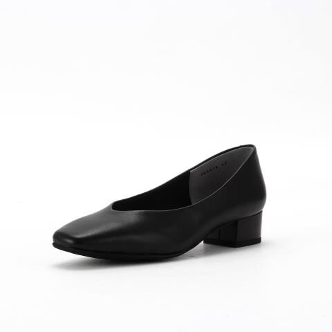 銀座かねまつ「LSFC2572SHPBLK 【SOFTIQUE】【本革】【防水】アクアベルソフトストラップパンプス」|パンプス|