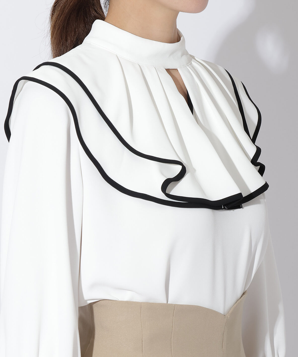 アンドクチュール「配色フリルケープブラウス」|シャツ・ブラウス|