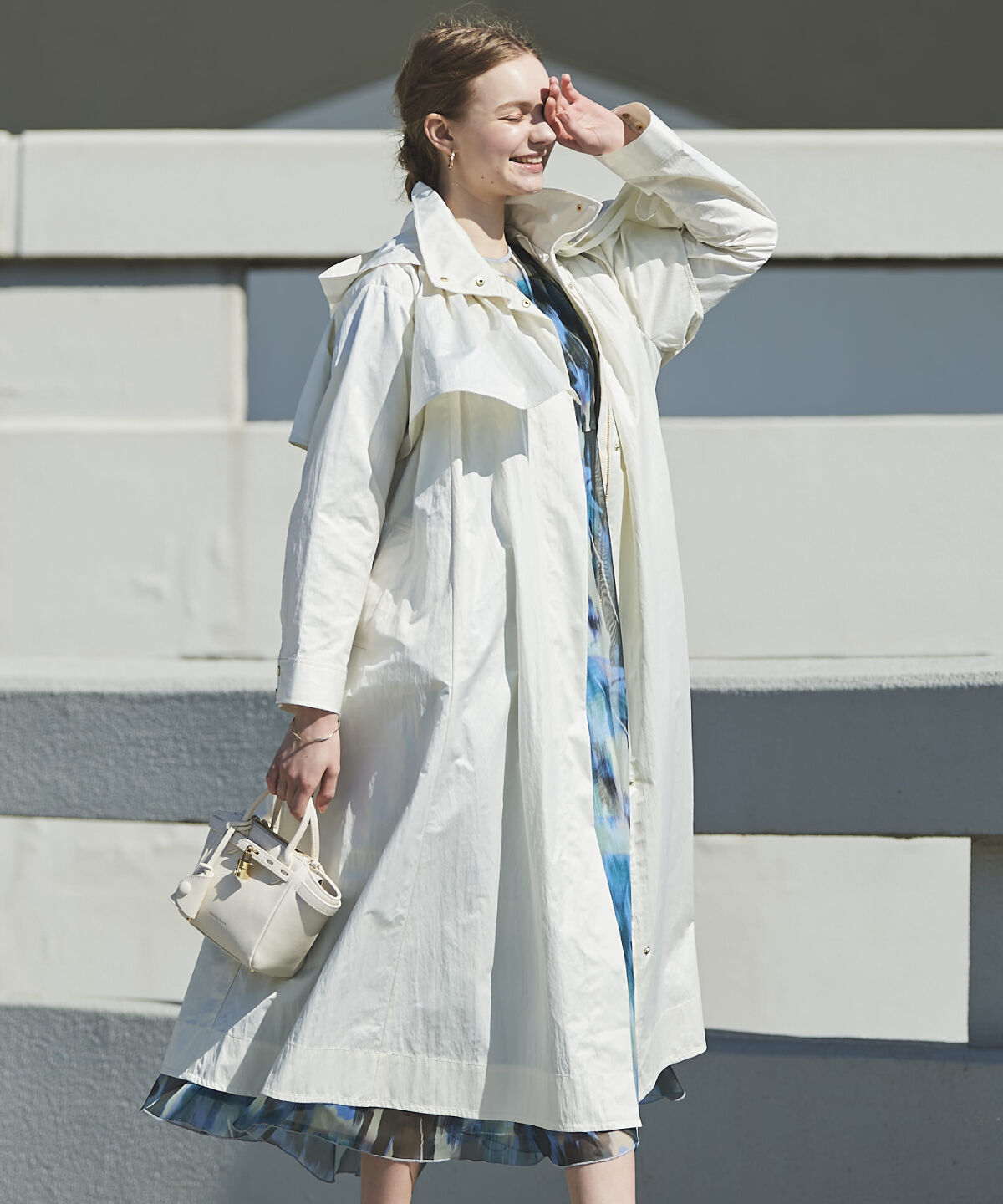 アンドクチュール「スタンドカラーフーデッドロングコート」|トレンチコート|