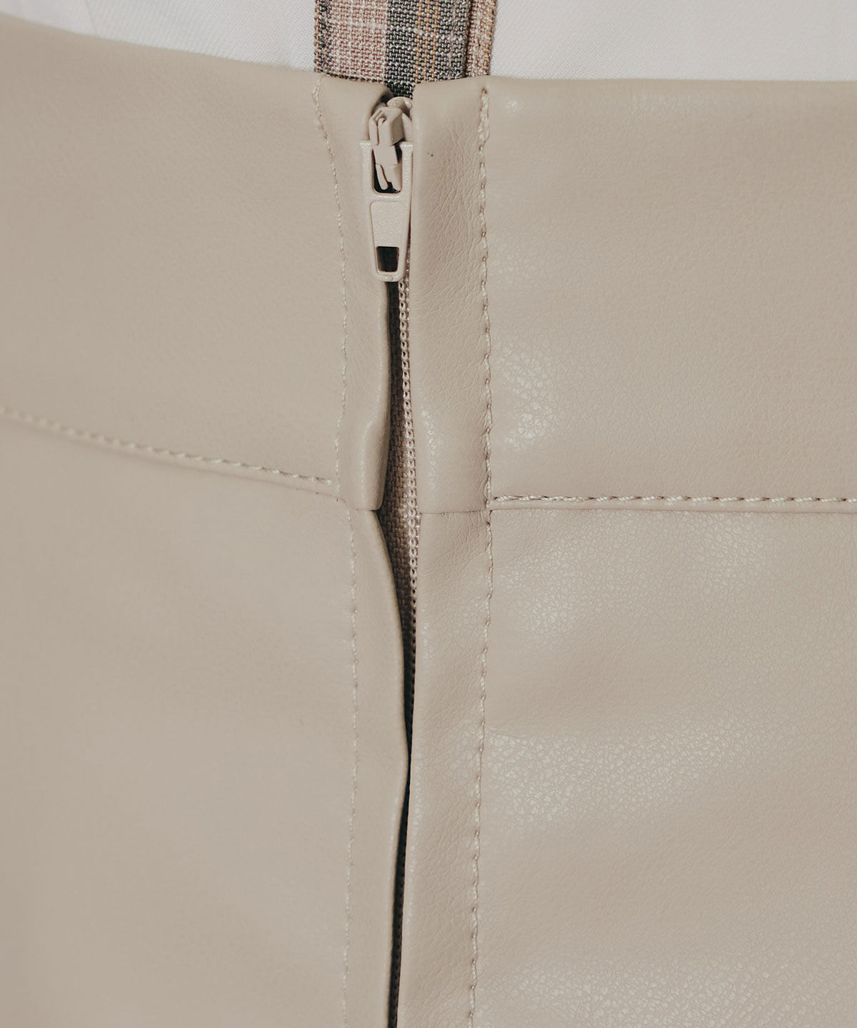 REDYAZEL「フェイクレザーBOXプリーツミニスカート」|フレア|