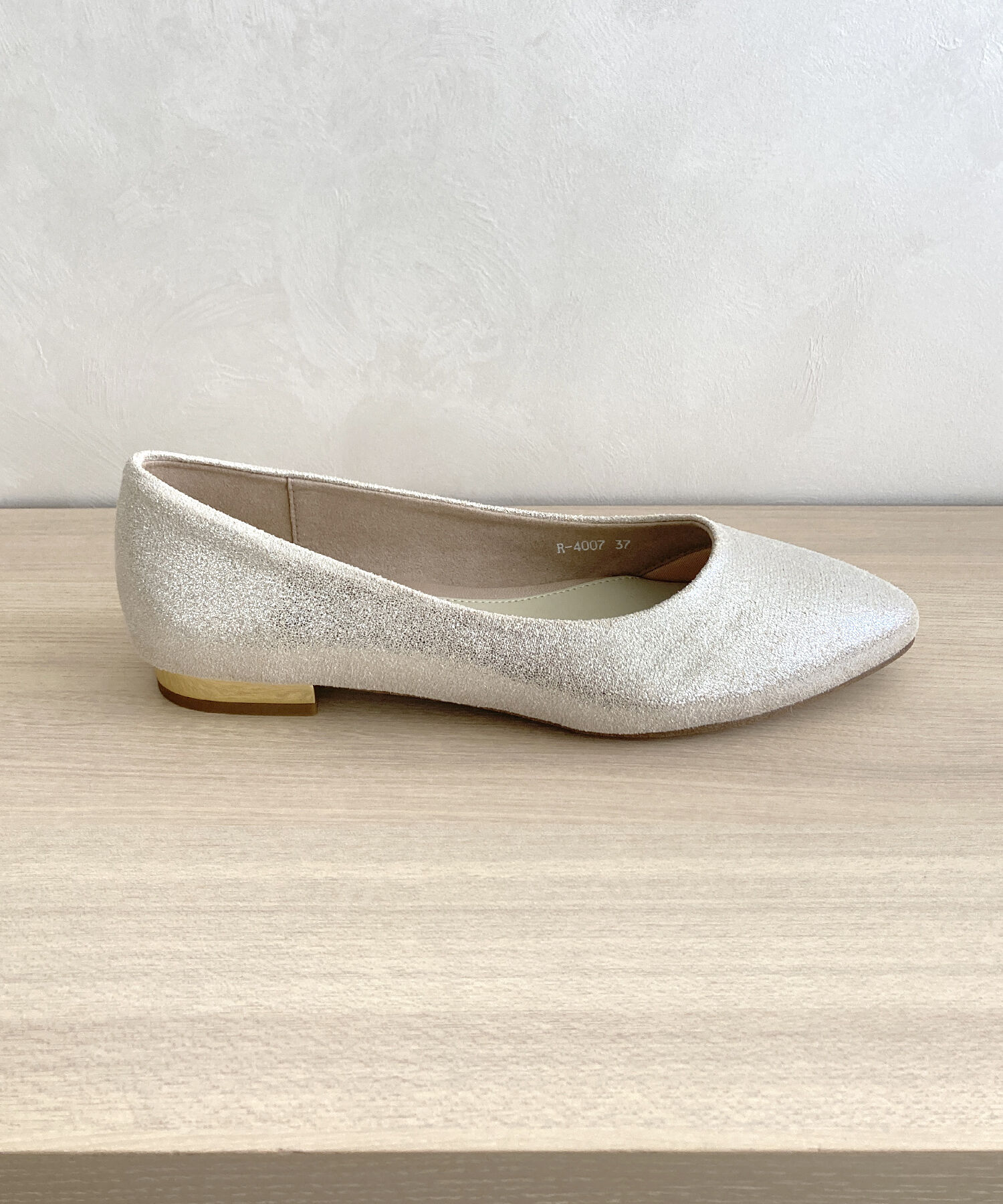 ORiental TRaffic「【WEB限定 / 累計16万足突破】ポインテッドトゥ フラット パンプス /R-4007 通勤靴 厚手クッション」|パンプス|