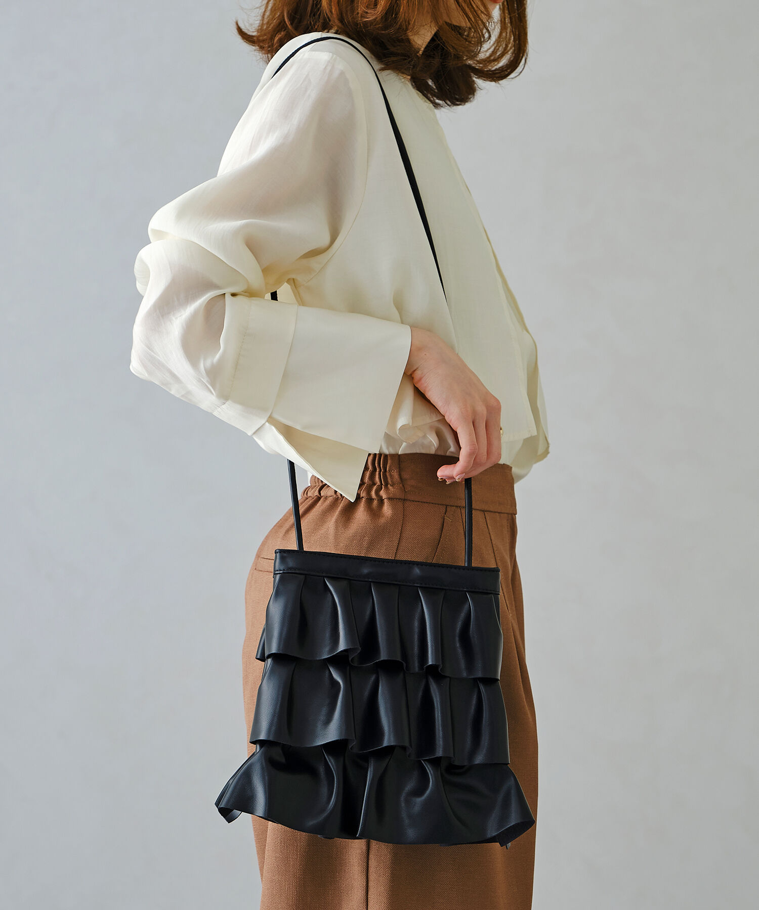  「フリルショルダーバッグ/BA-197」|ショルダー・メッセンジャー|BLACK